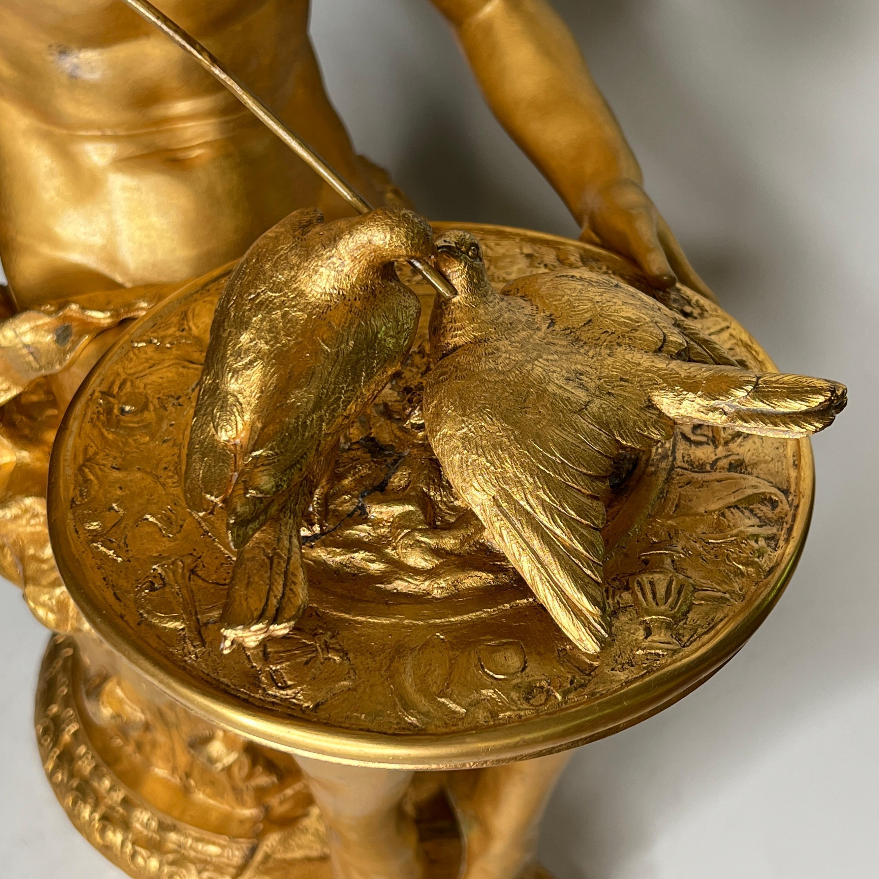 Amour Aux Colombes - Sculpture en bronze doré d'après Jean Antoine Injalbert en vente 2