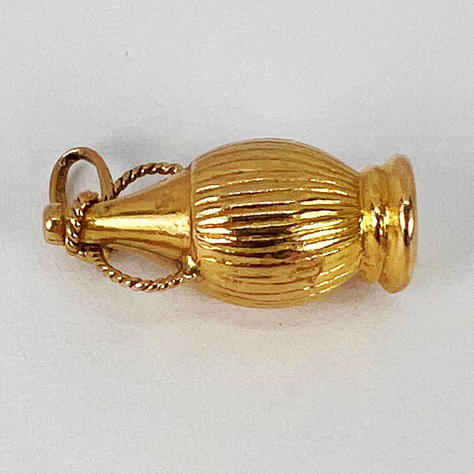 Amphora 18K Yellow Gold Charm Pendant For Sale 9