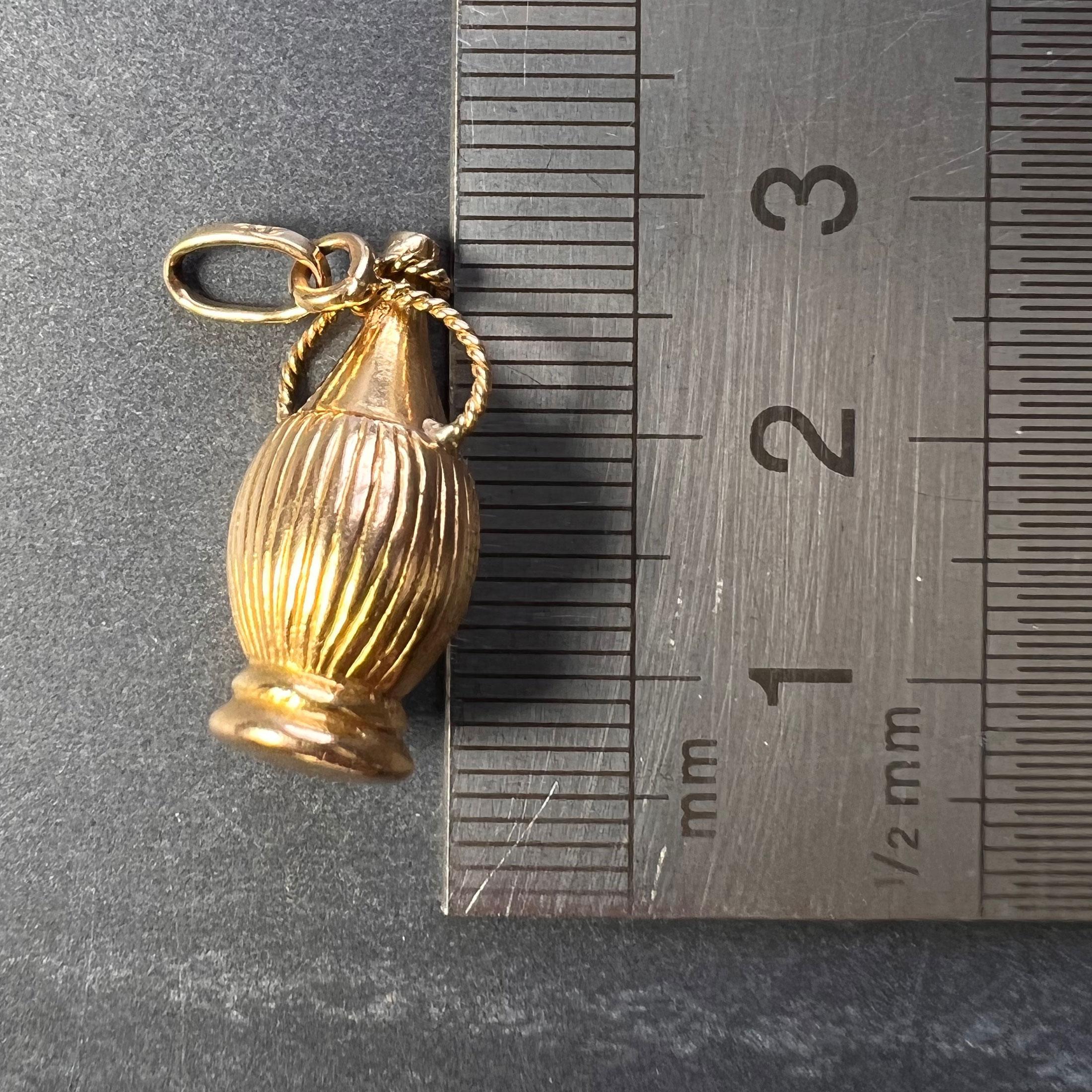 Amphora 18K Yellow Gold Charm Pendant For Sale 4