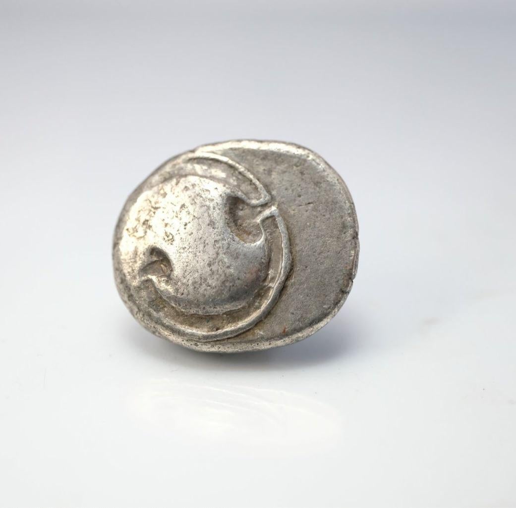 Anfora e scudo di Beozia - moneta di Tebe del 370 a.C. in una splendida moneta d'oro 18 carati. in vendita 1