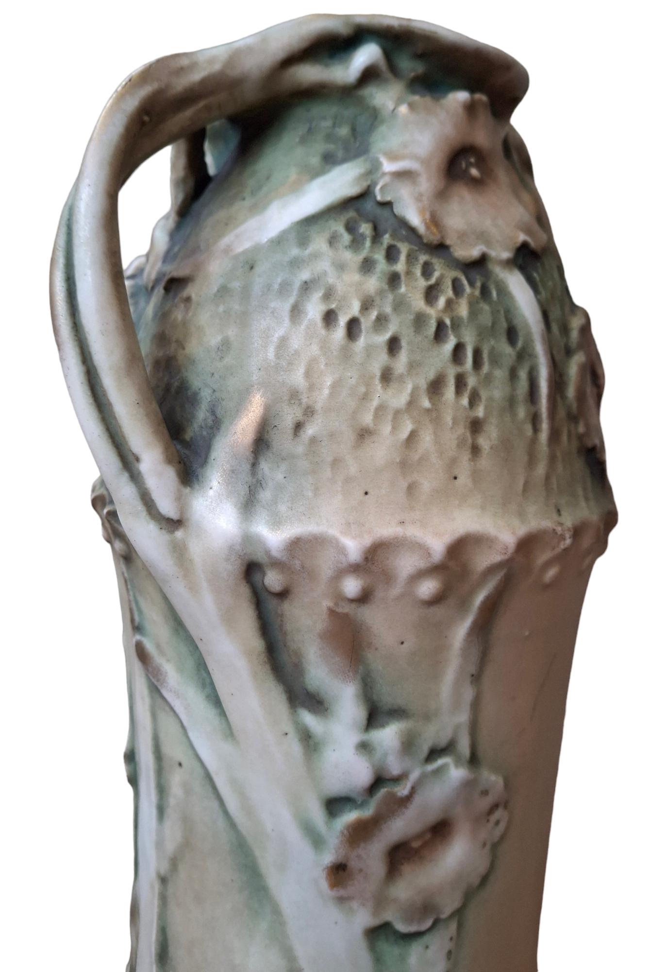 Amphora Austria Vaso in porcellana Art Nouveau in vendita 1