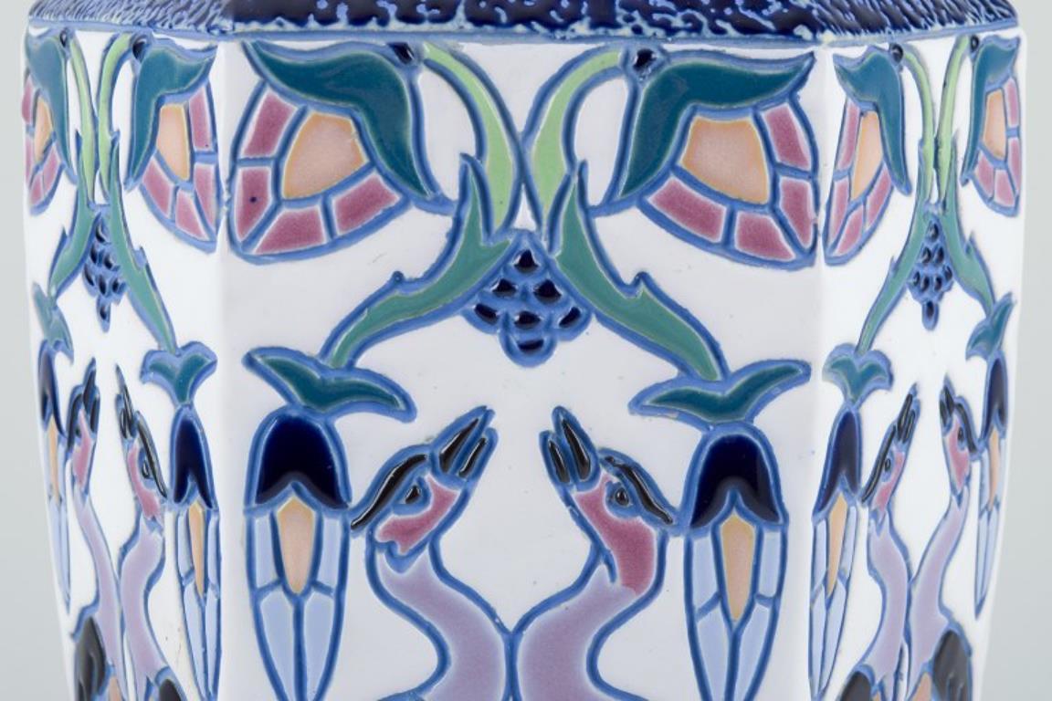 Amphora, Czechoslovakia. Large and impressive Art Deco vase in faience. In Excellent Condition For Sale In Copenhagen, DK