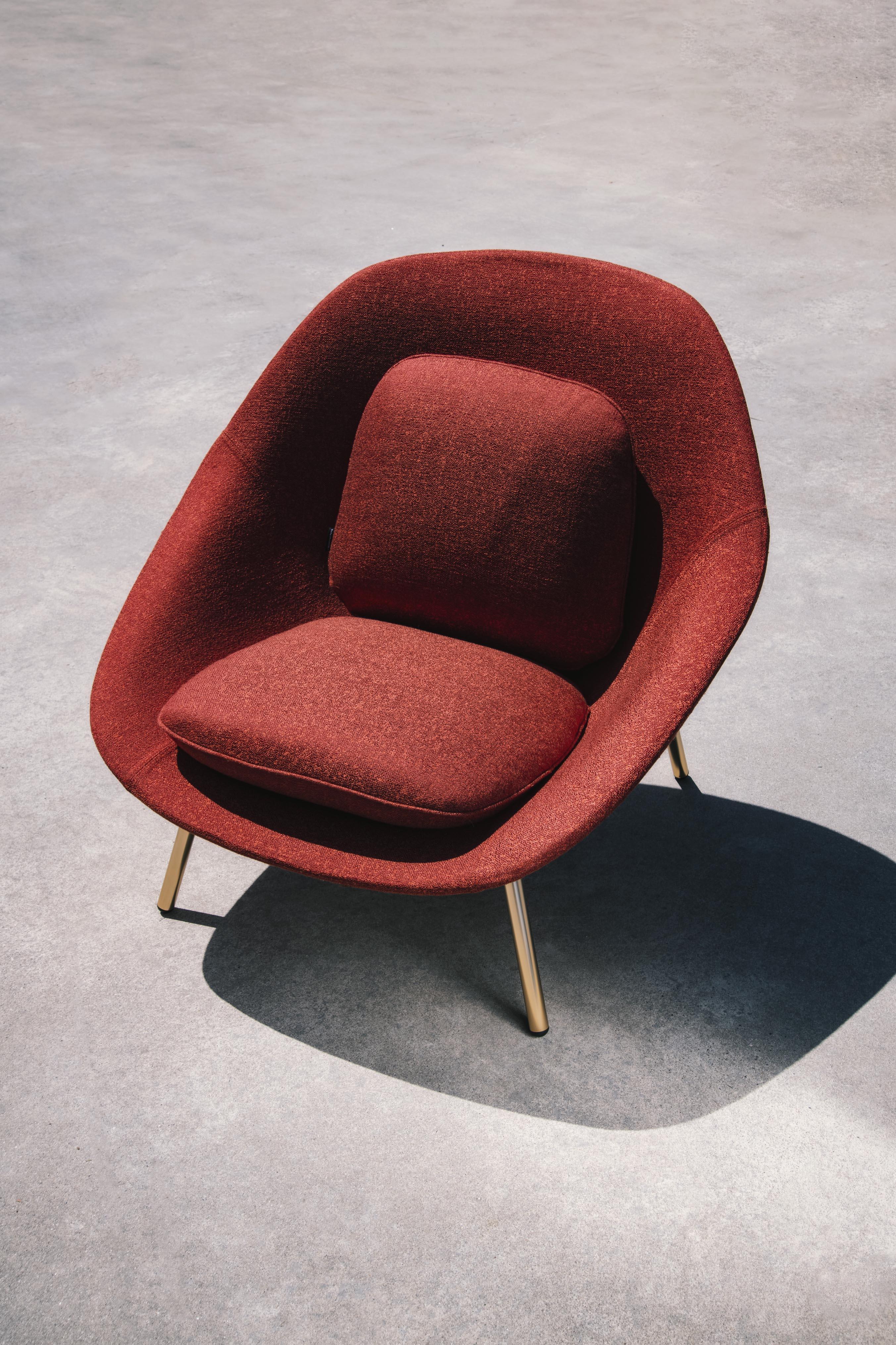Amphora lounge chair by Noé Duchaufour-Lawrance (Organische Moderne) im Angebot