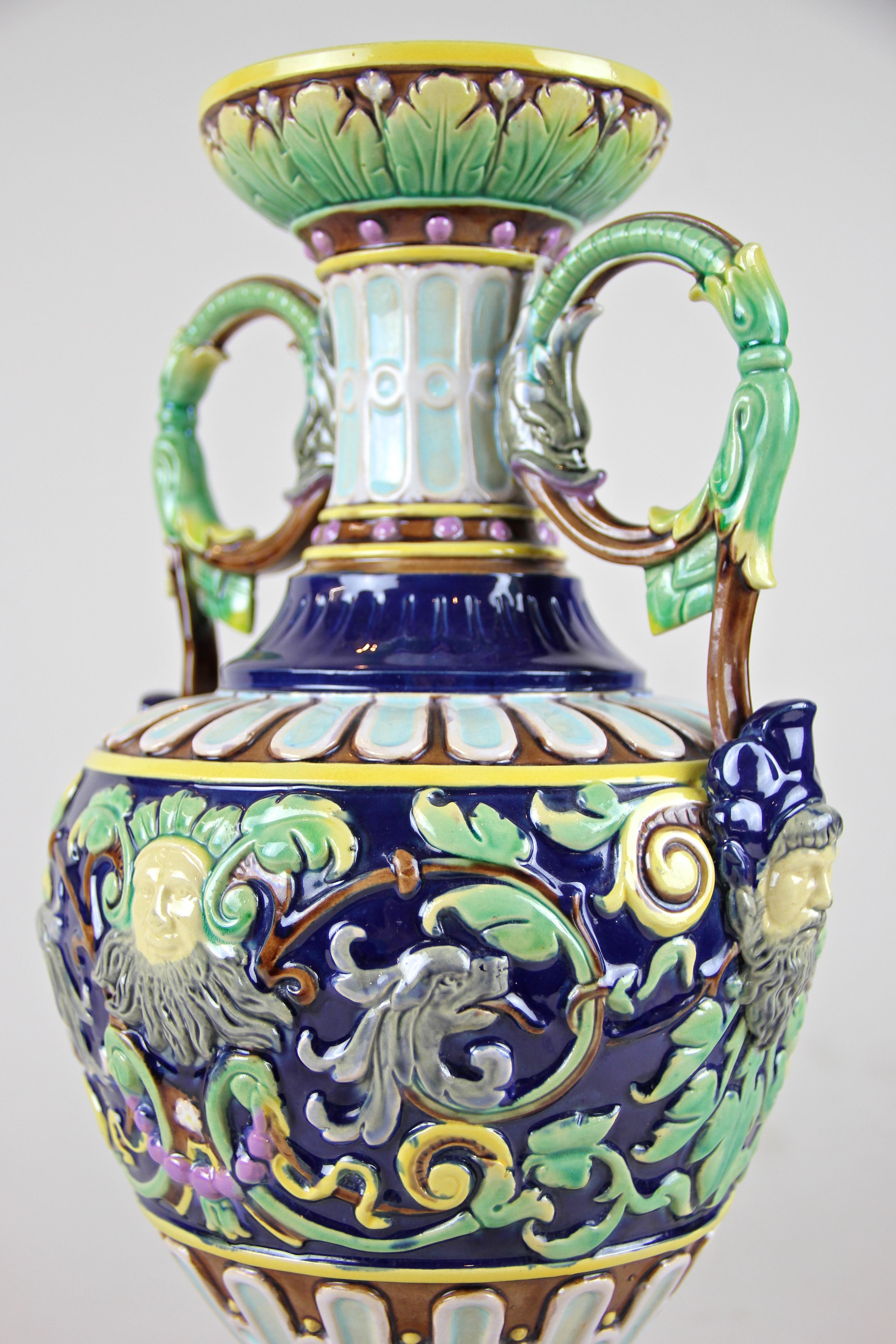 Amphora Majolica Vase by Wilhelm Schiller & Son, Bohemia, circa 1880 8