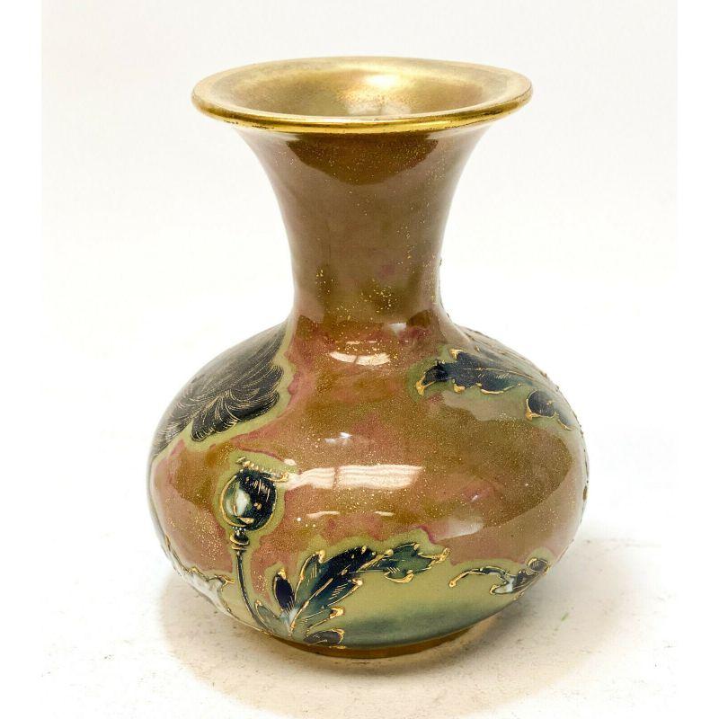 Émaillé Vase en poterie émaillée Amphora RSTK Portrait d'une beauté Art nouveau, vers 1900 en vente