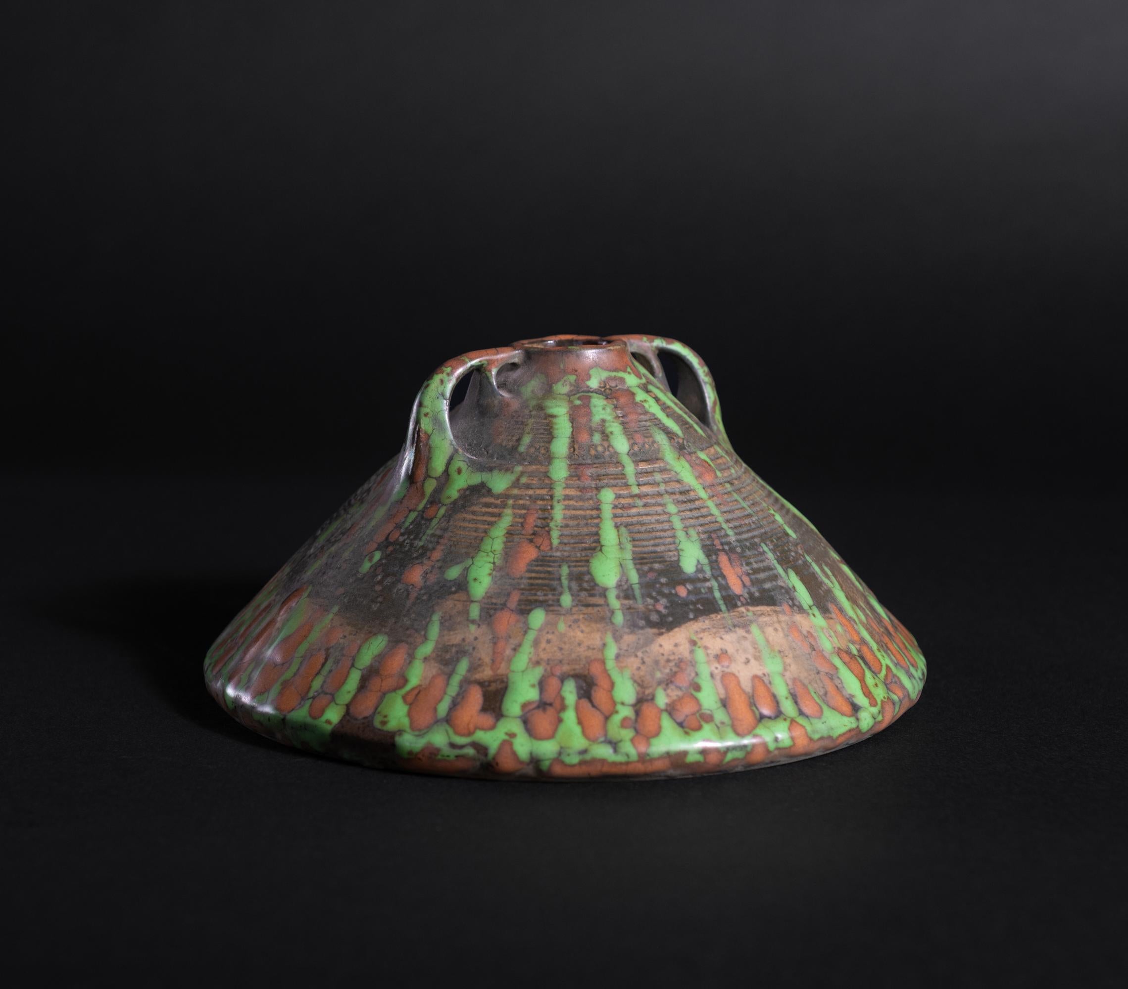 Art Nouveau Vaso ad anfora a forma di cono geometrico di Paul Dachsel per Kunstkeramik in vendita