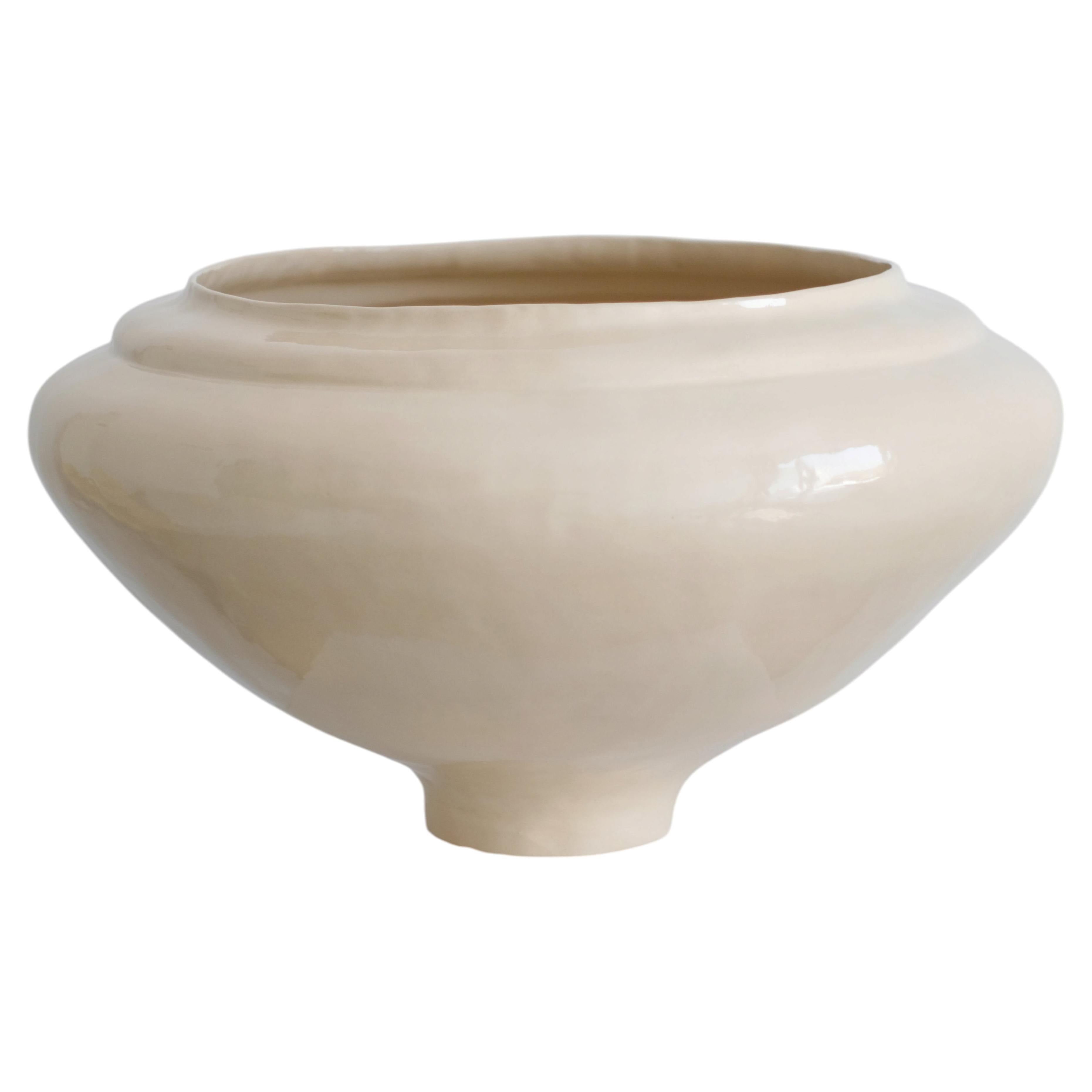 Vaso in gres “Ampla 06” di SOIO Studio