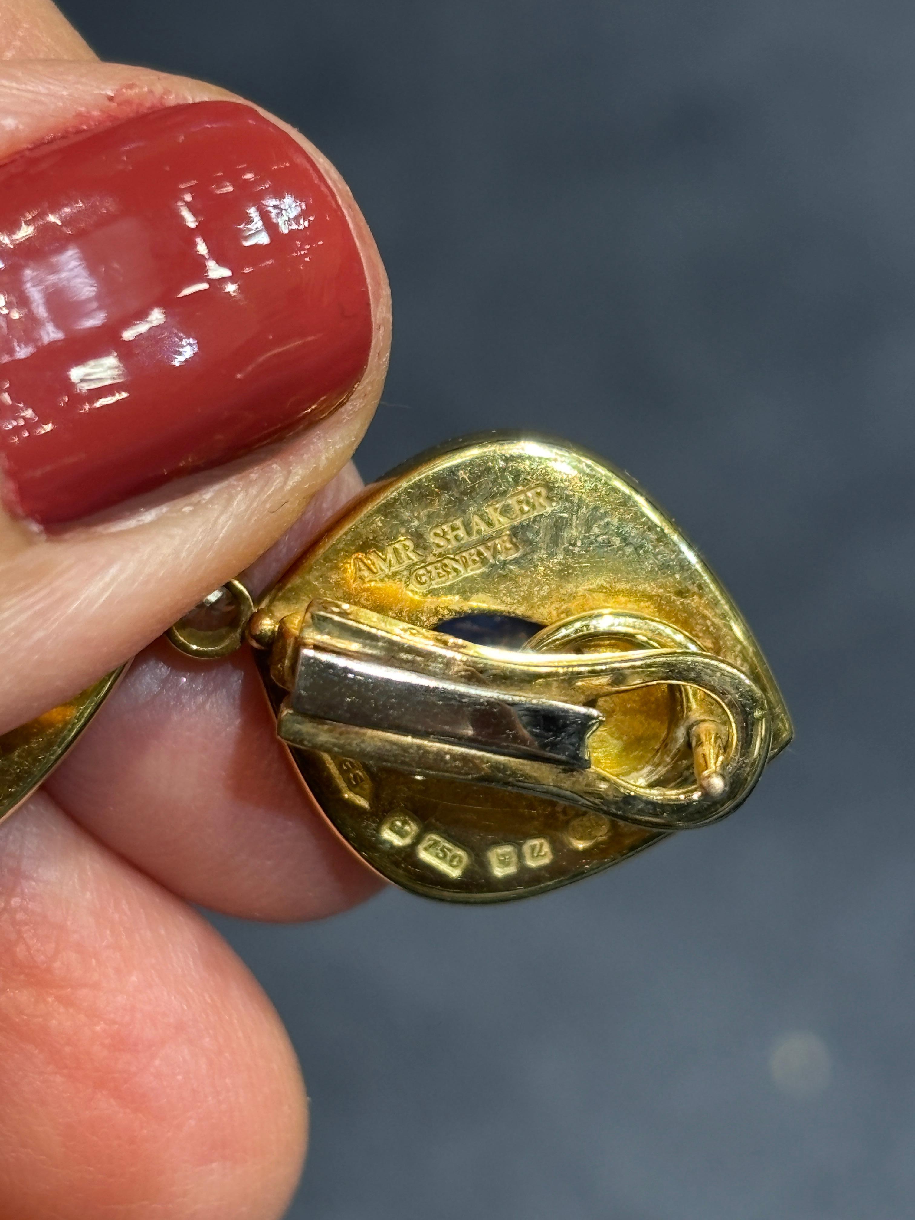 Femenino o masculino Pendientes colgantes Amr Shaker Geneve de zafiro esmaltado y diamantes