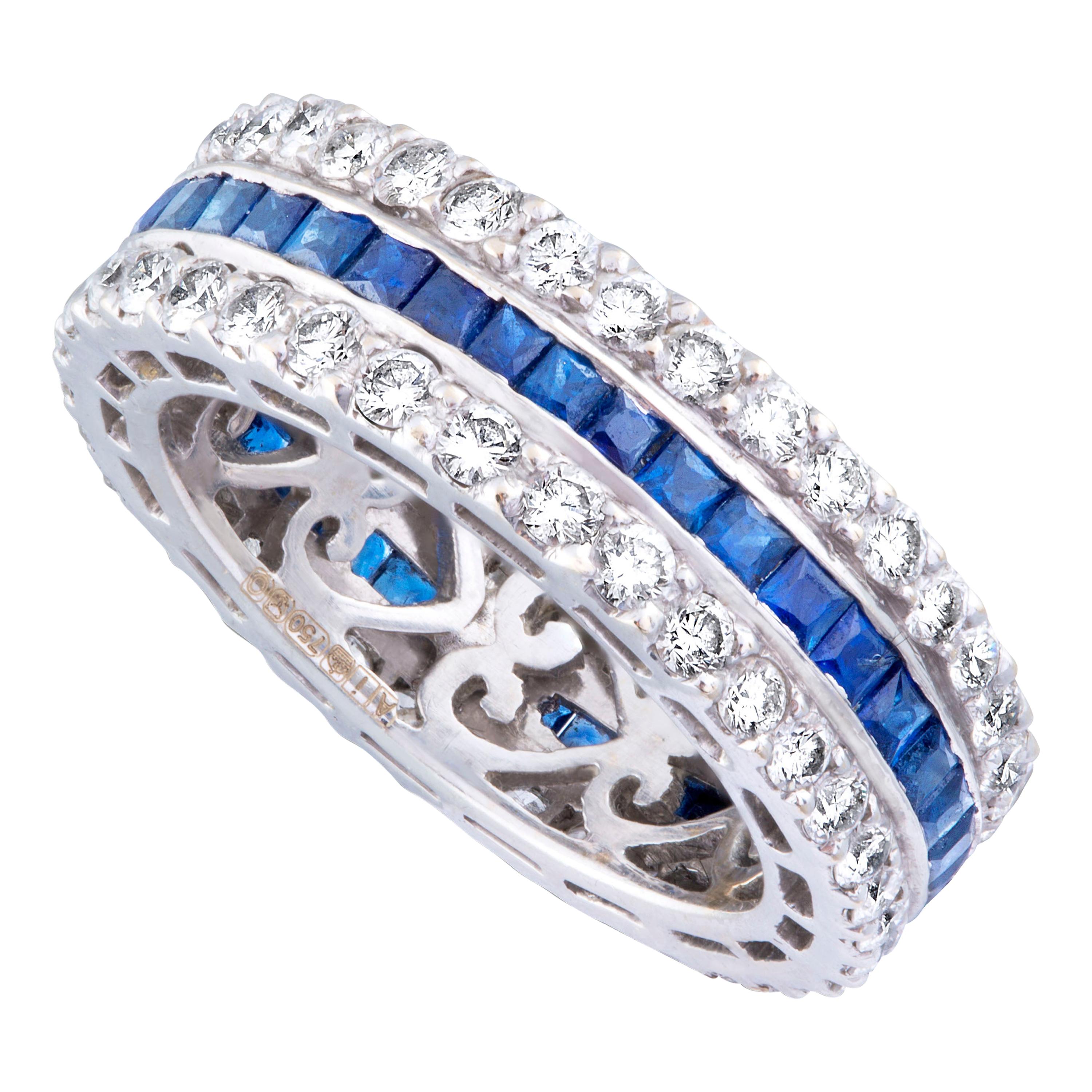 Amrapali Jewels 18 Karat Gold, Sapphire and Diamond Ring For Sale