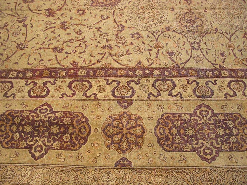 Indian Early 20th Century N. Amritsar Carpet ( 14 x 27' - 427 x 823 ) For Sale