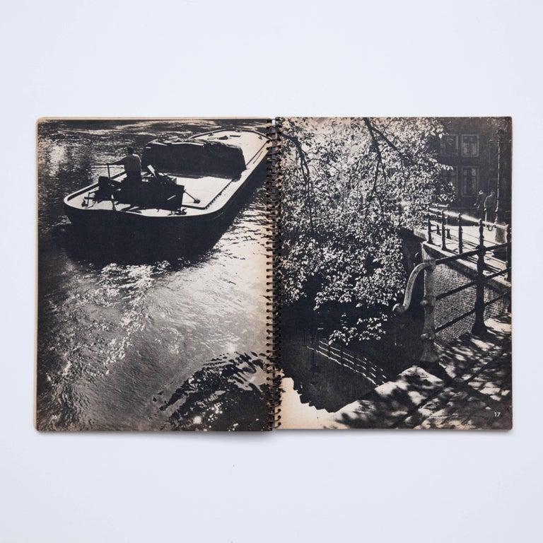 „Amsterdam“ von Dick de Herder, 1947: Fotoreise in eine historische Stadt im Angebot 3