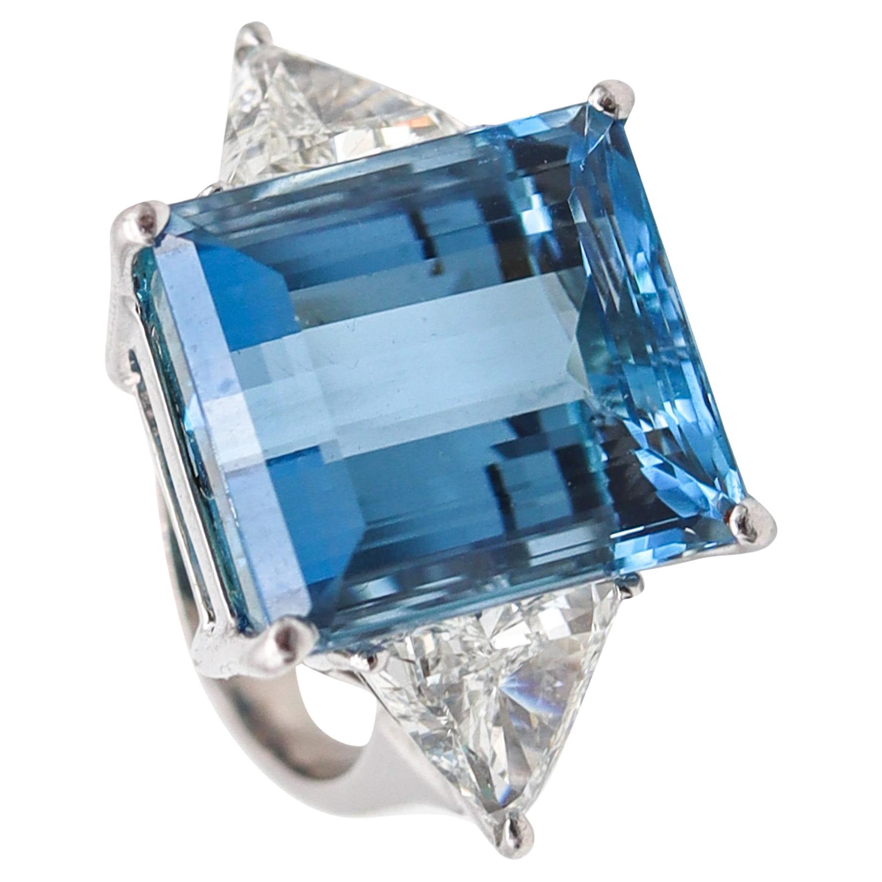 Anello Cocktail AMSTERDAM SAUER in oro 18Kt con acquamarina SANTA MARIA e diamanti