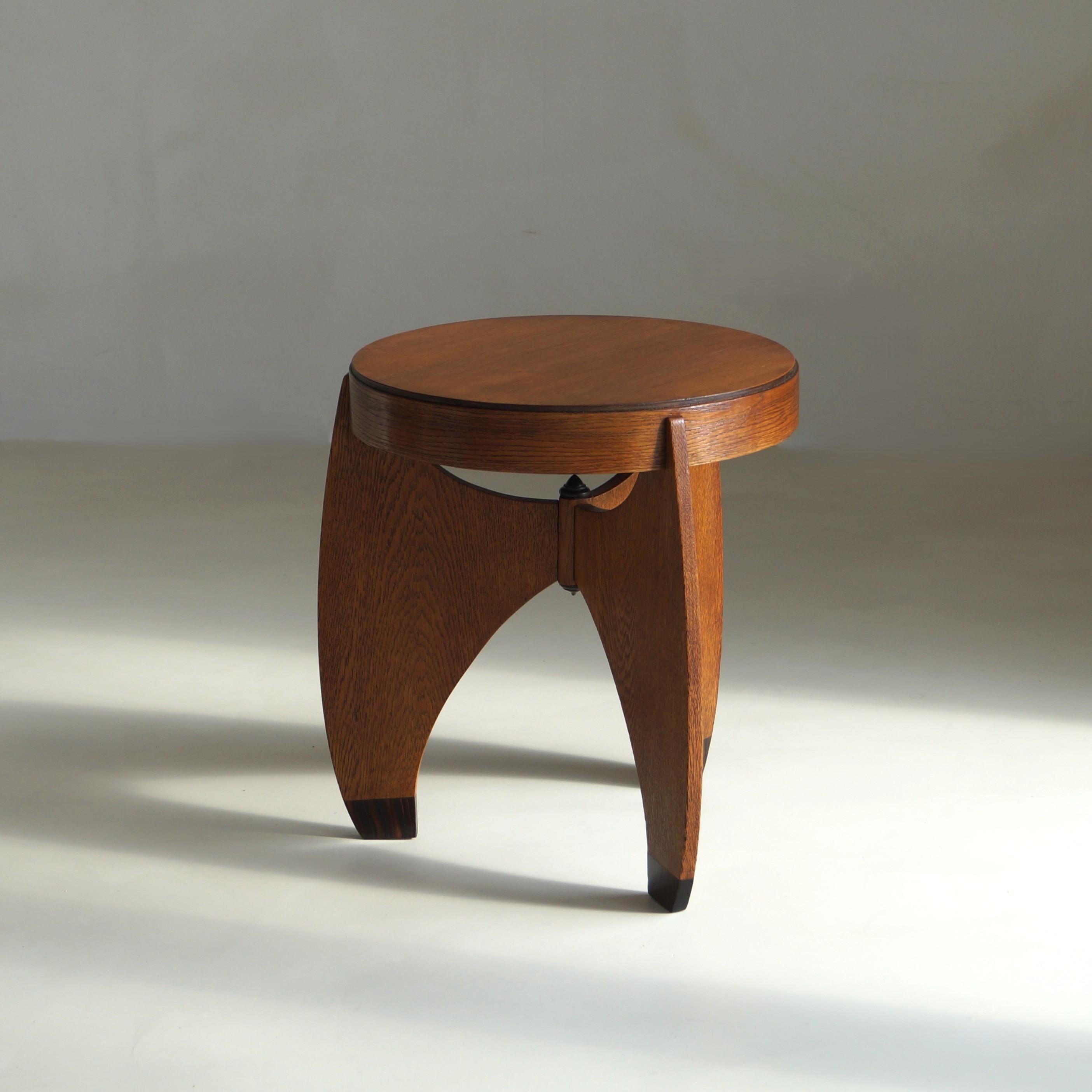 Amsterdam School accent table by L. J. Verweij for “Intima” Amsterdam, 1920s For Sale 6