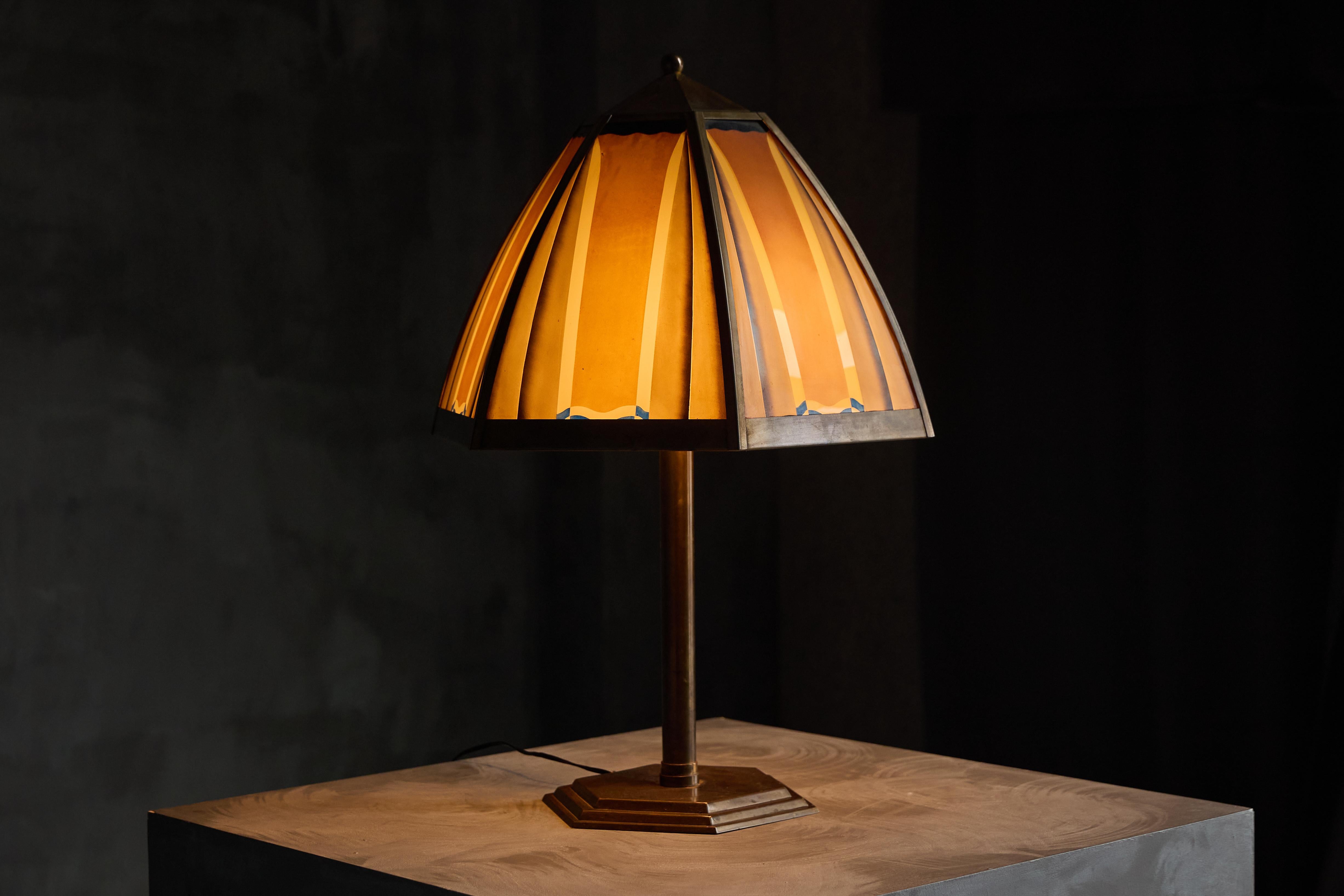 Bronze-Tischlampe der Amsterdamer Schule, Niederlande, 1920er Jahre (Art déco) im Angebot