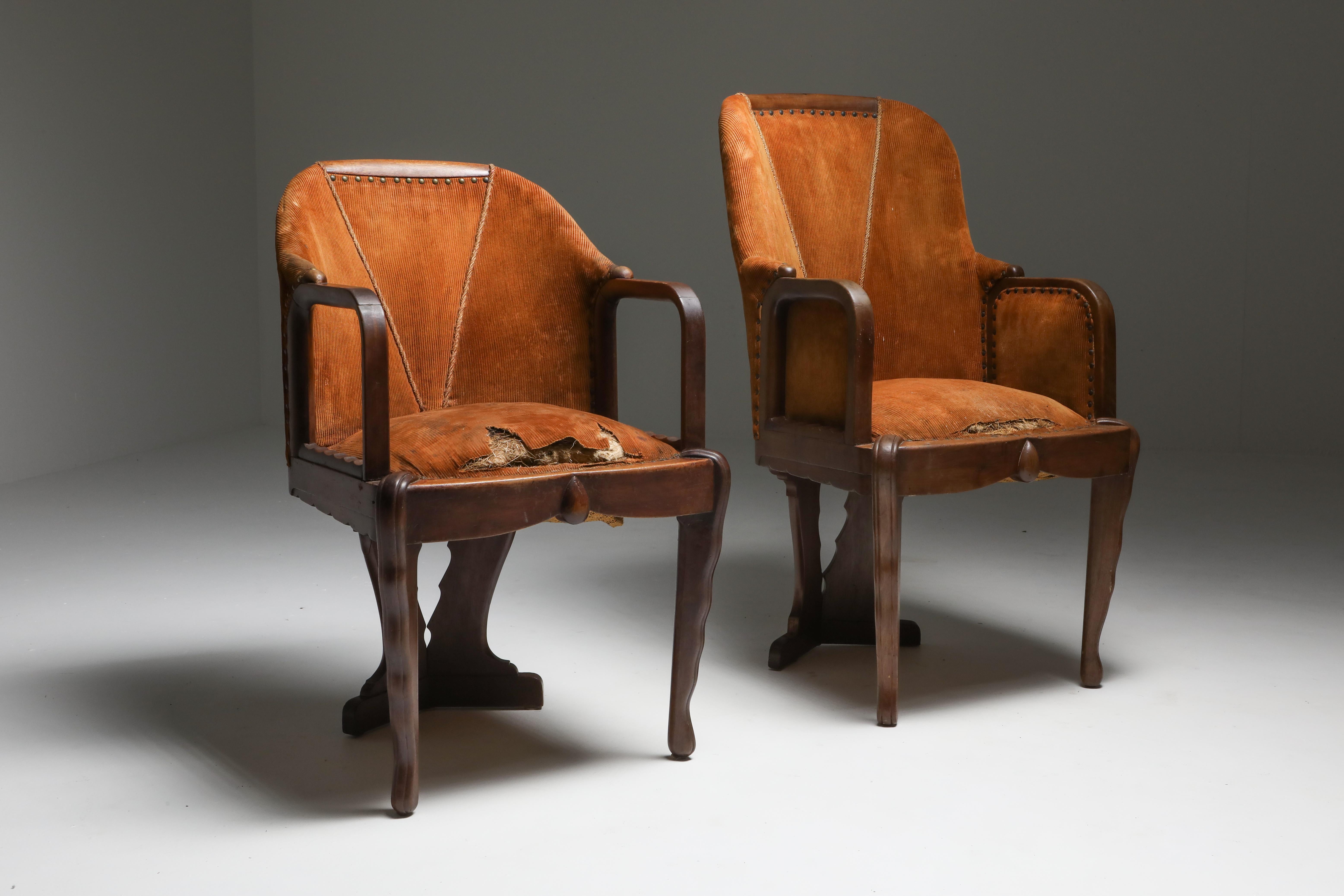 Amsterdam School chair by 't Woonhuys

't Woonhuys Amsterdam; famous for the Michel De Klerk furniture
Provenance: Private collection , The Netherlands, 1920s

we can reupholster in a fabric of choice

The Amsterdam School (Dutch: Amsterdamse
