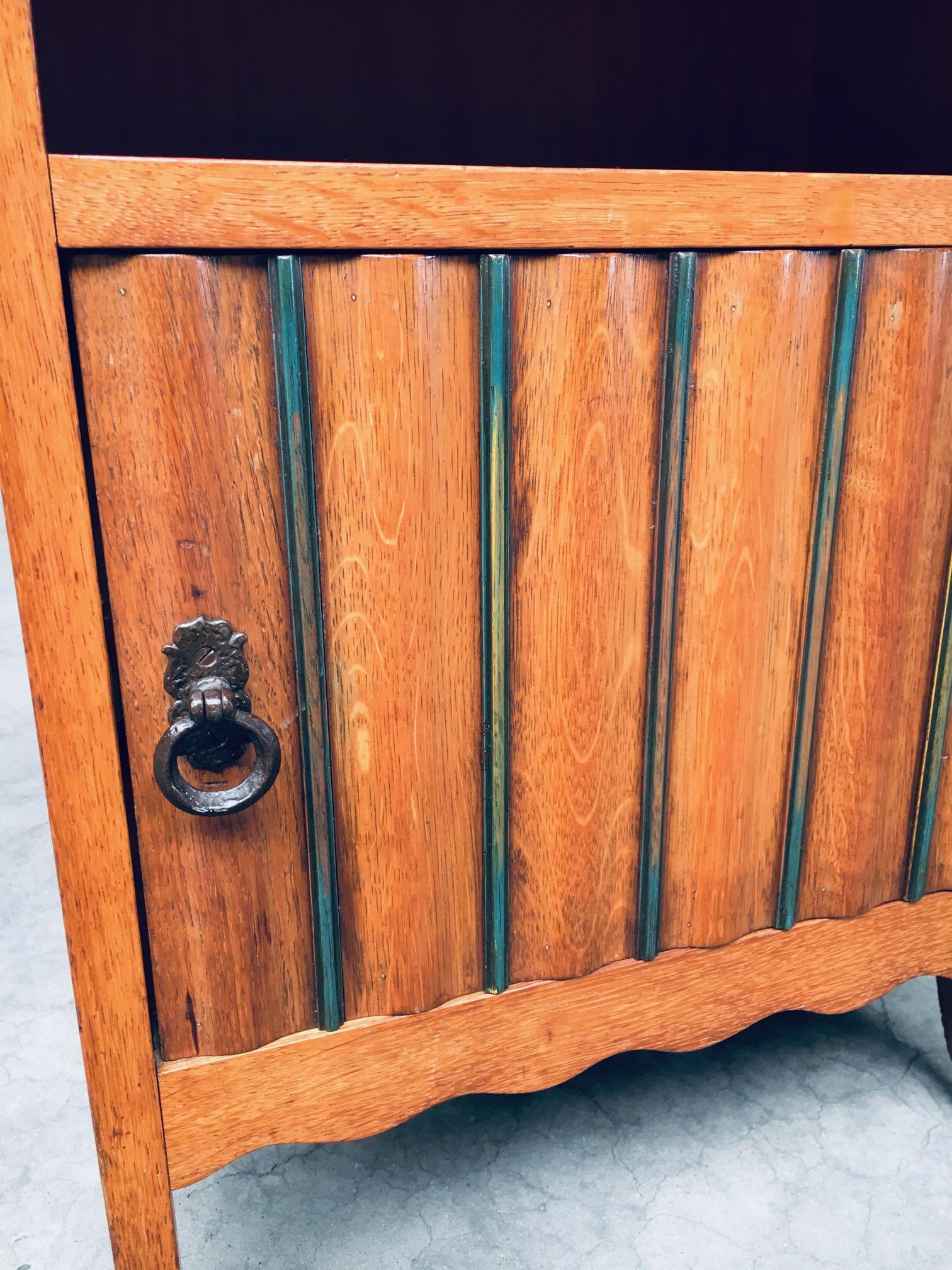 Meuble de chevet Amsterdam School Design, Pays-Bas années 1920 en vente 9