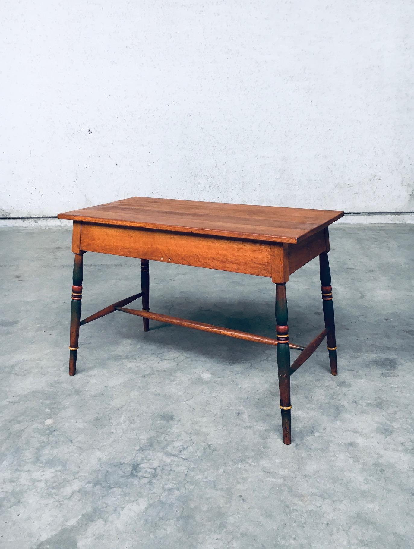 Escritorio Pintado Diseño Escuela Amsterdam, Países Bajos Años 20 en venta 4