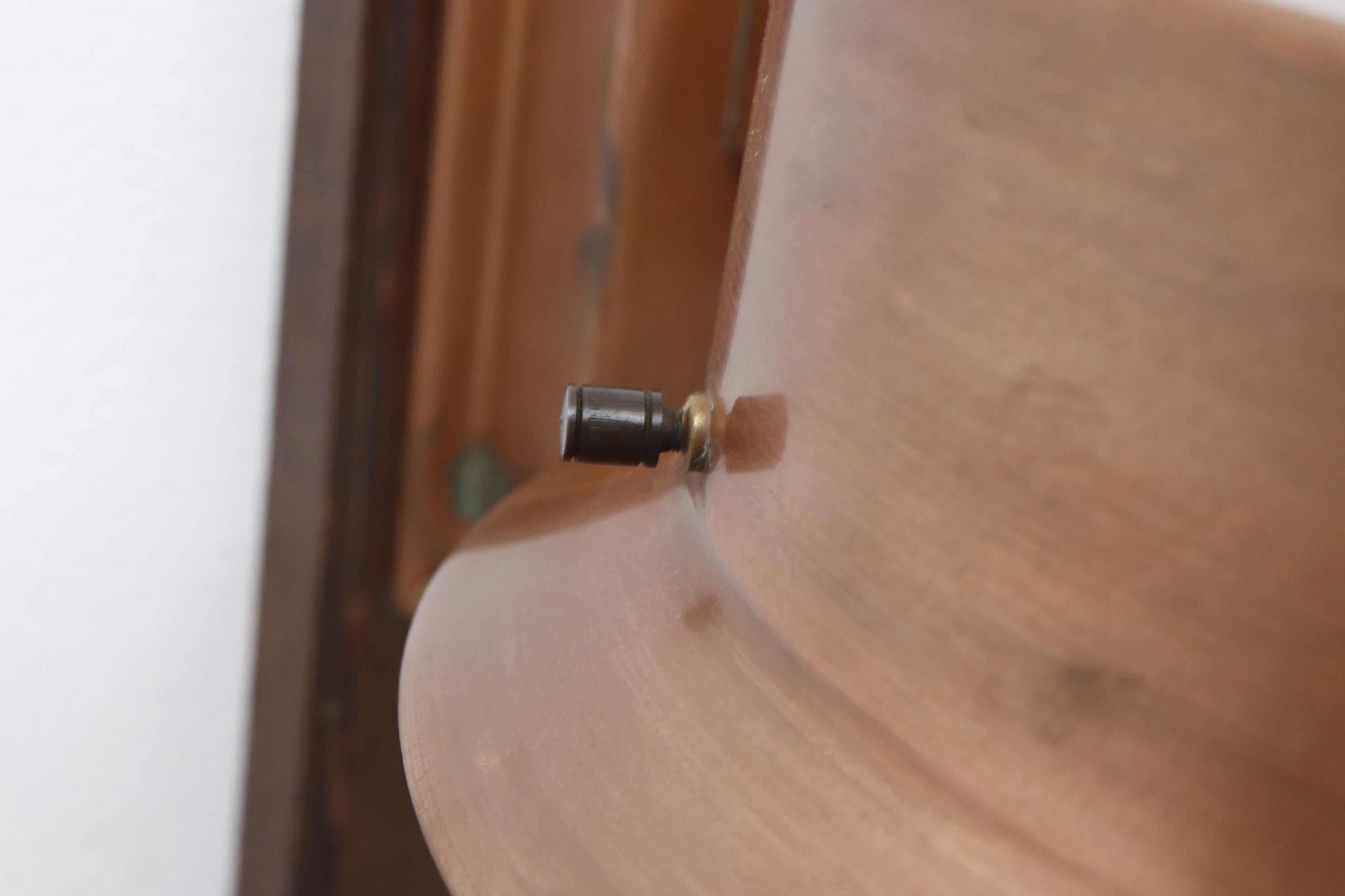 Scuola di Amsterdam, Sconce in rame, vetro lattimo e wengé in stile Frank Llyod Wright in vendita 1