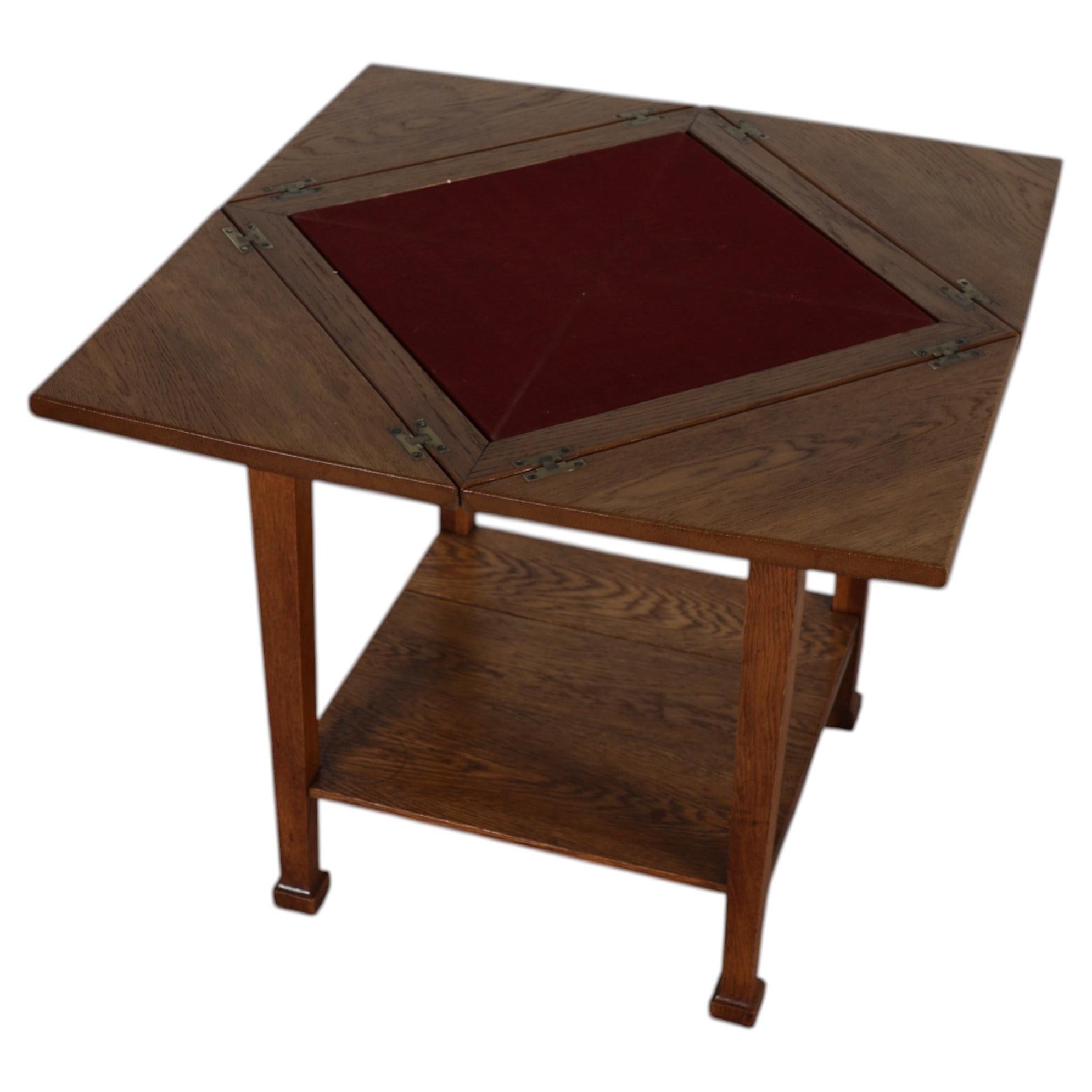 Table à cartes pliante en chêne de l'école d'Amsterdam "Model No 72". en vente