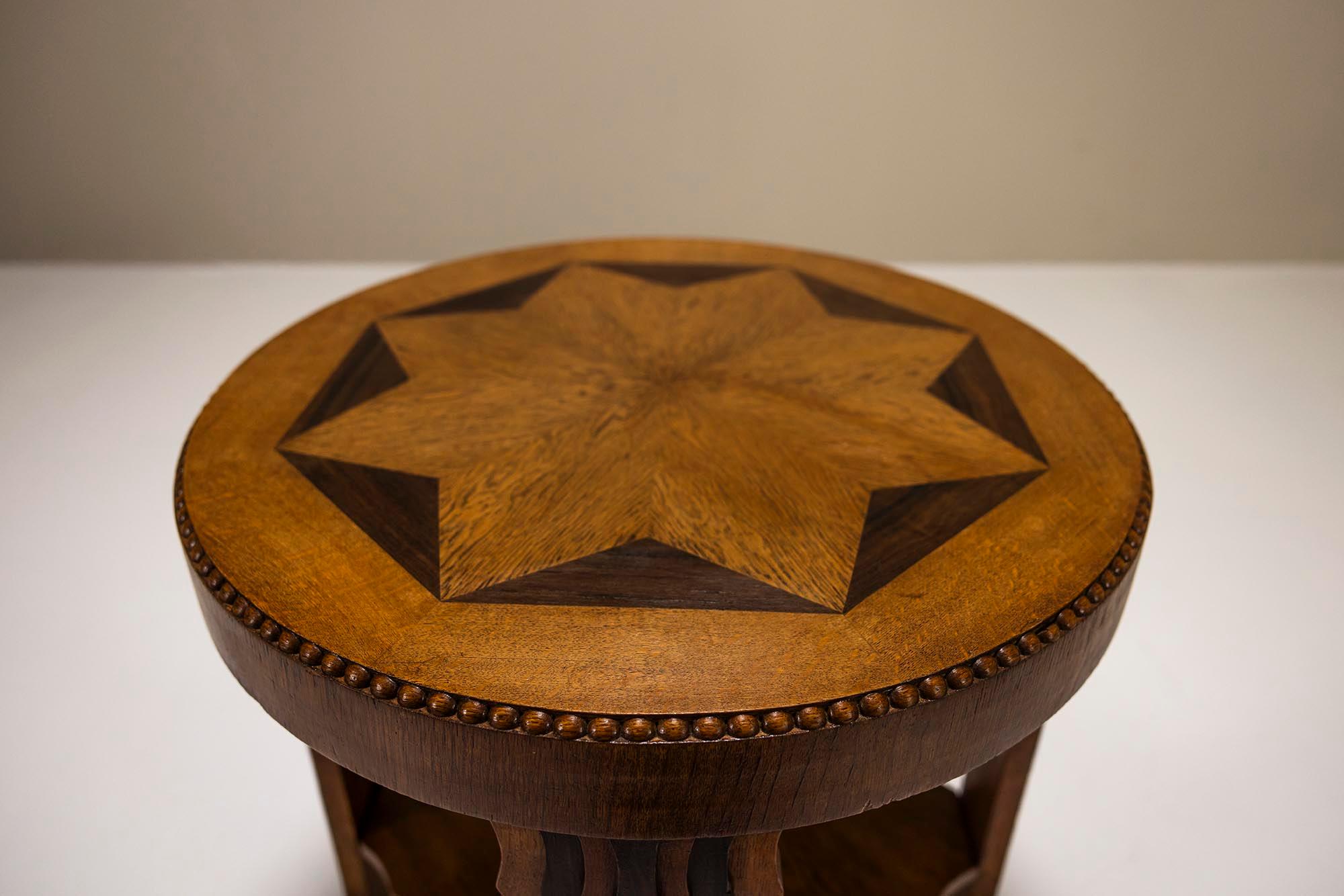 Amsterdam School Round Side Table in Oak and Ebony, 1930s For Sale 1