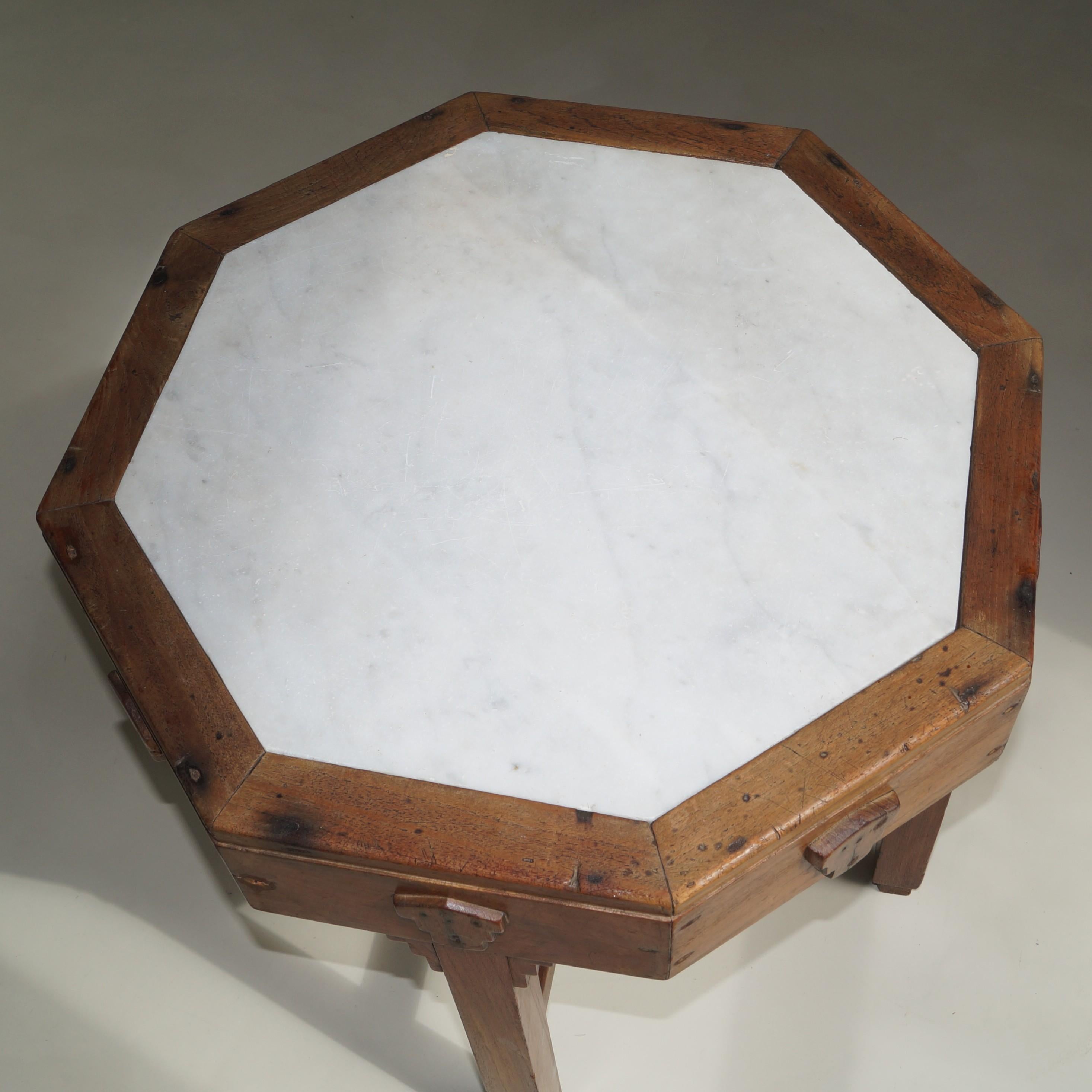 Amsterdam School Table with Marble Inlay, Dutch-Indonesian Art Deco, 1920s–30s For Sale 6