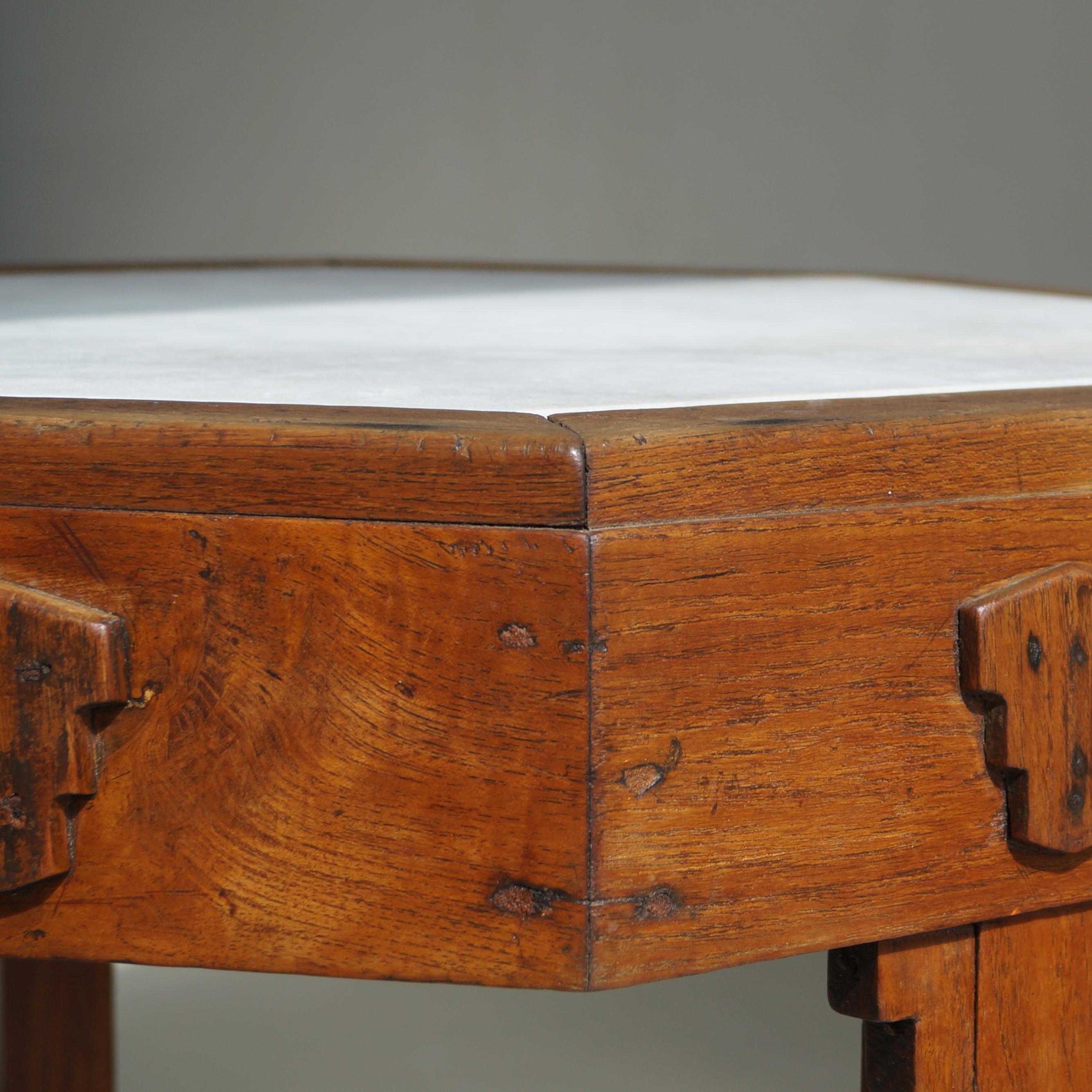 Amsterdam School Table with Marble Inlay, Dutch-Indonesian Art Deco, 1920s–30s For Sale 7