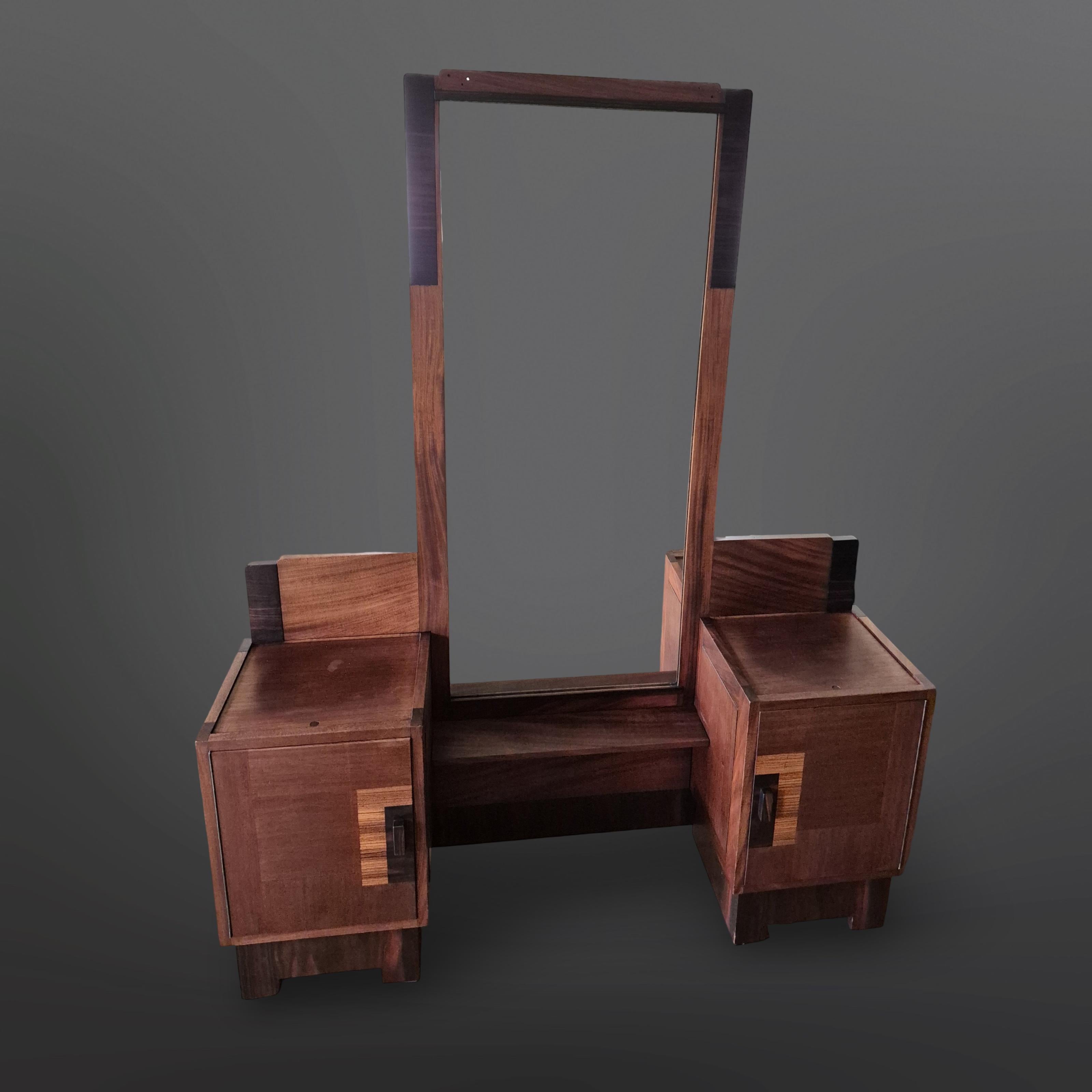 Vanité de l'école d'Amsterdam par 't Woonhuys Amsterdam, Pays-Bas années 1920 en vente 8