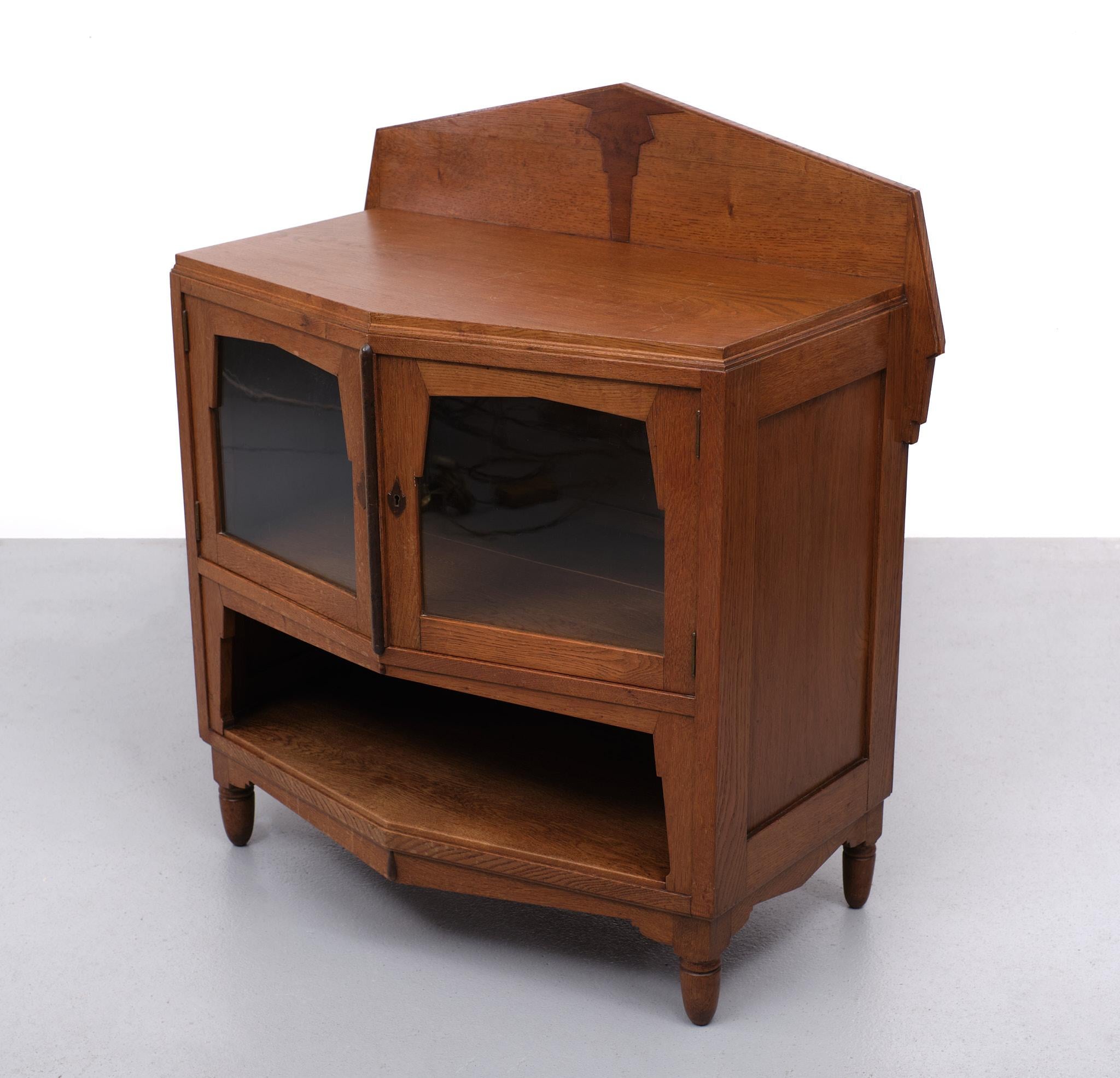 Amsterdamse School Oak Buffet, 1920s, Holland 2