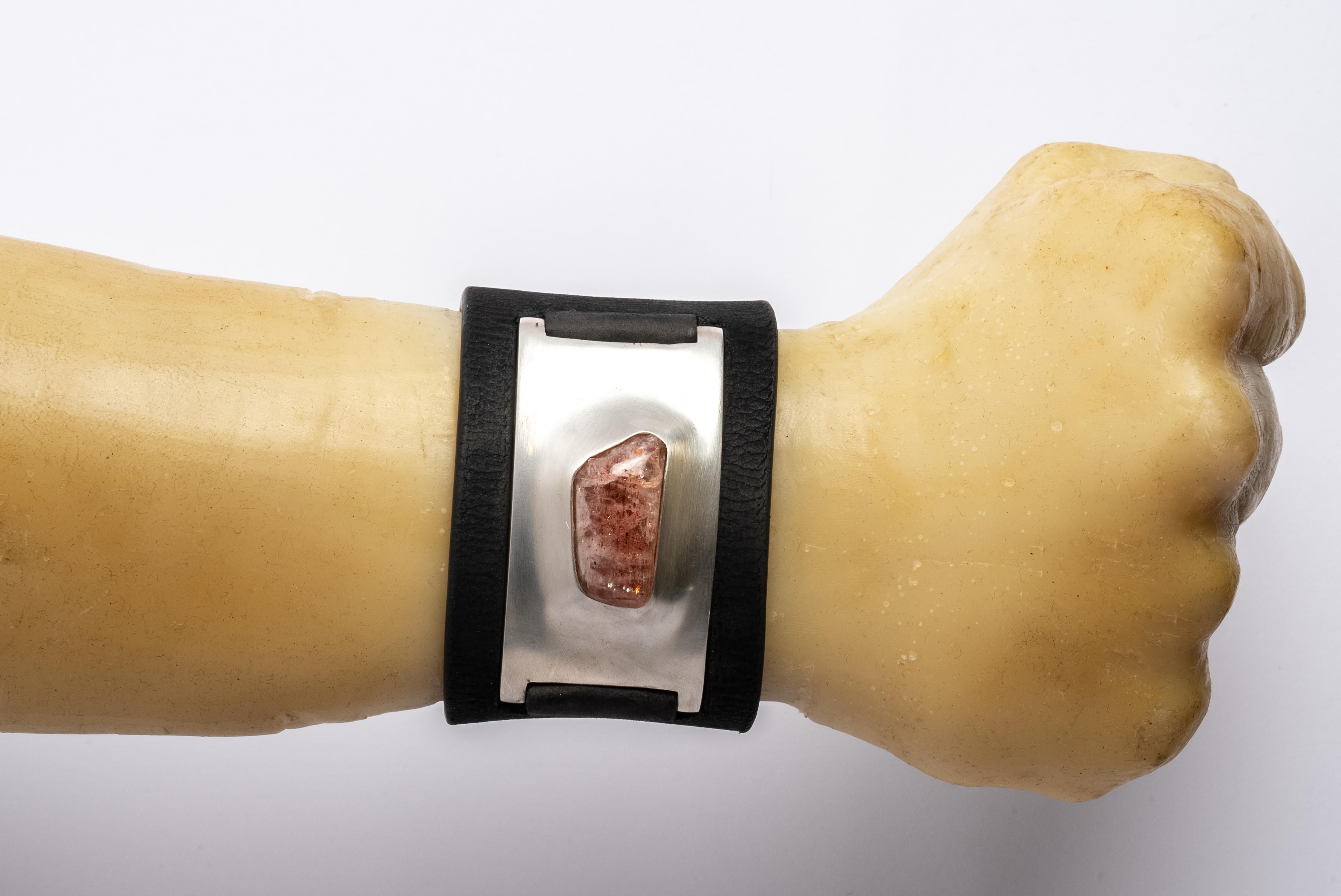 Amulet Cuff (Terrestrial, Windowed Sunstone, AS+SUN+KW) In New Condition For Sale In Hong Kong, Hong Kong Island