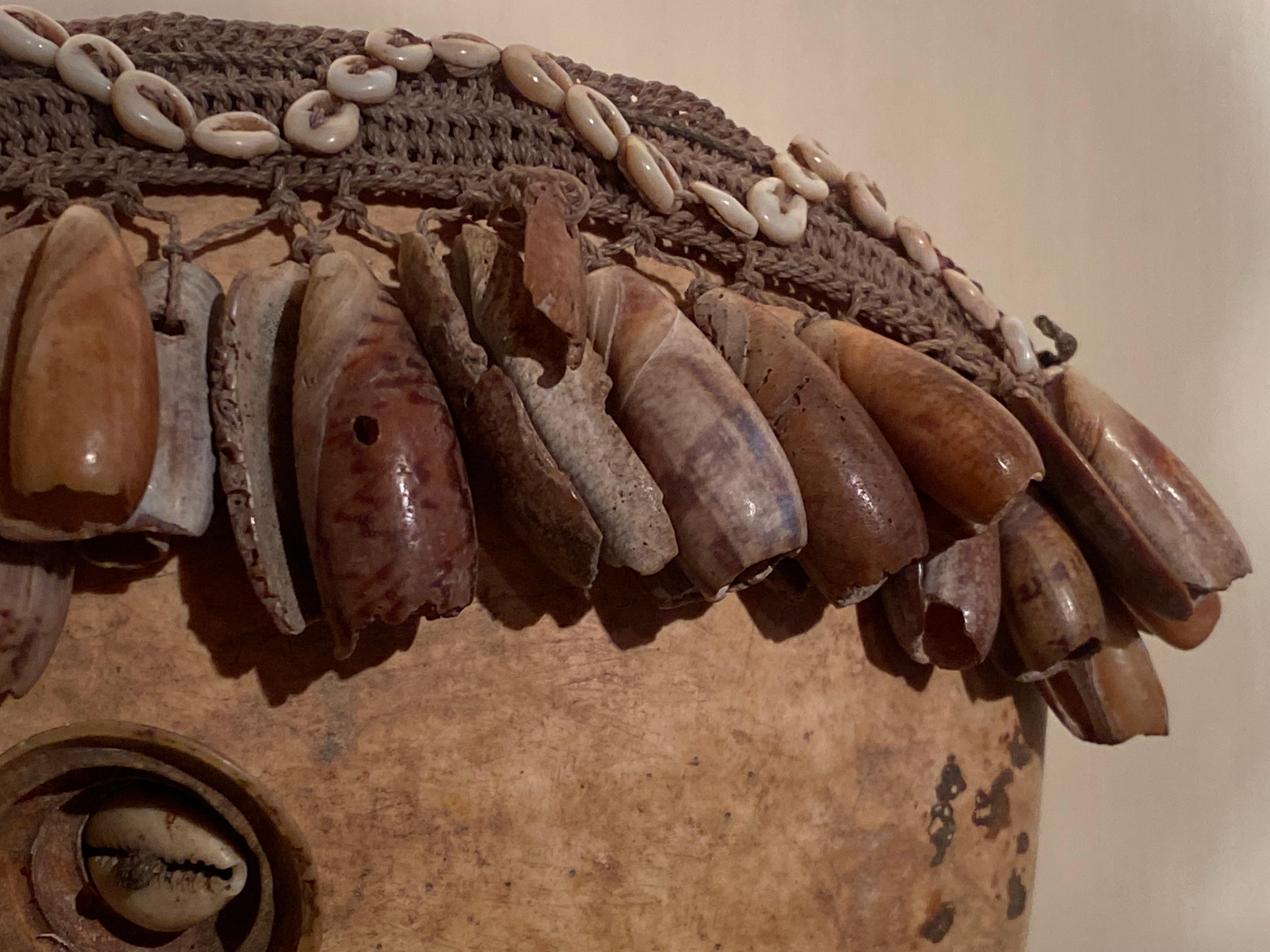 Amulet aus Papua-Neuguinea (Asiatisch) im Angebot