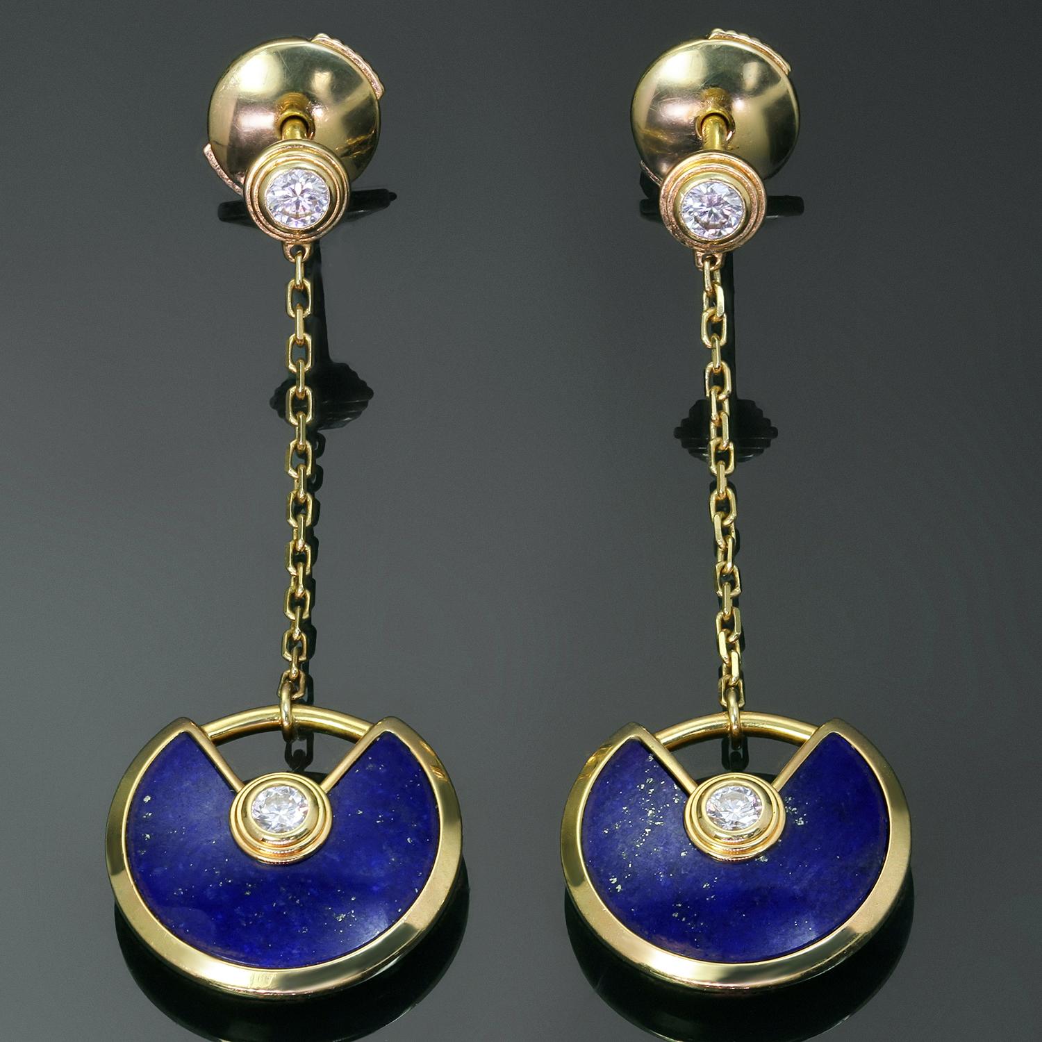 Taille brillant Boucles d'oreilles Amulette de Cartier en or jaune, lapis-lazuli et diamants en vente