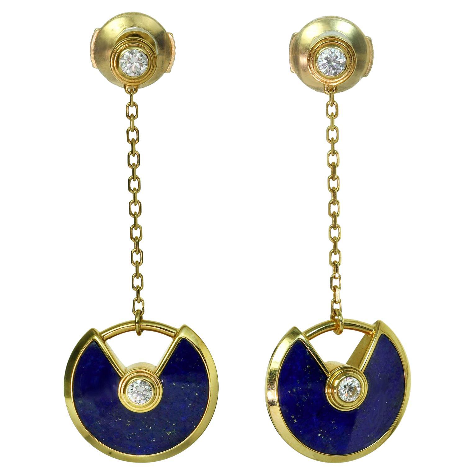 Boucles d'oreilles Amulette de Cartier en or jaune, lapis-lazuli et diamants
