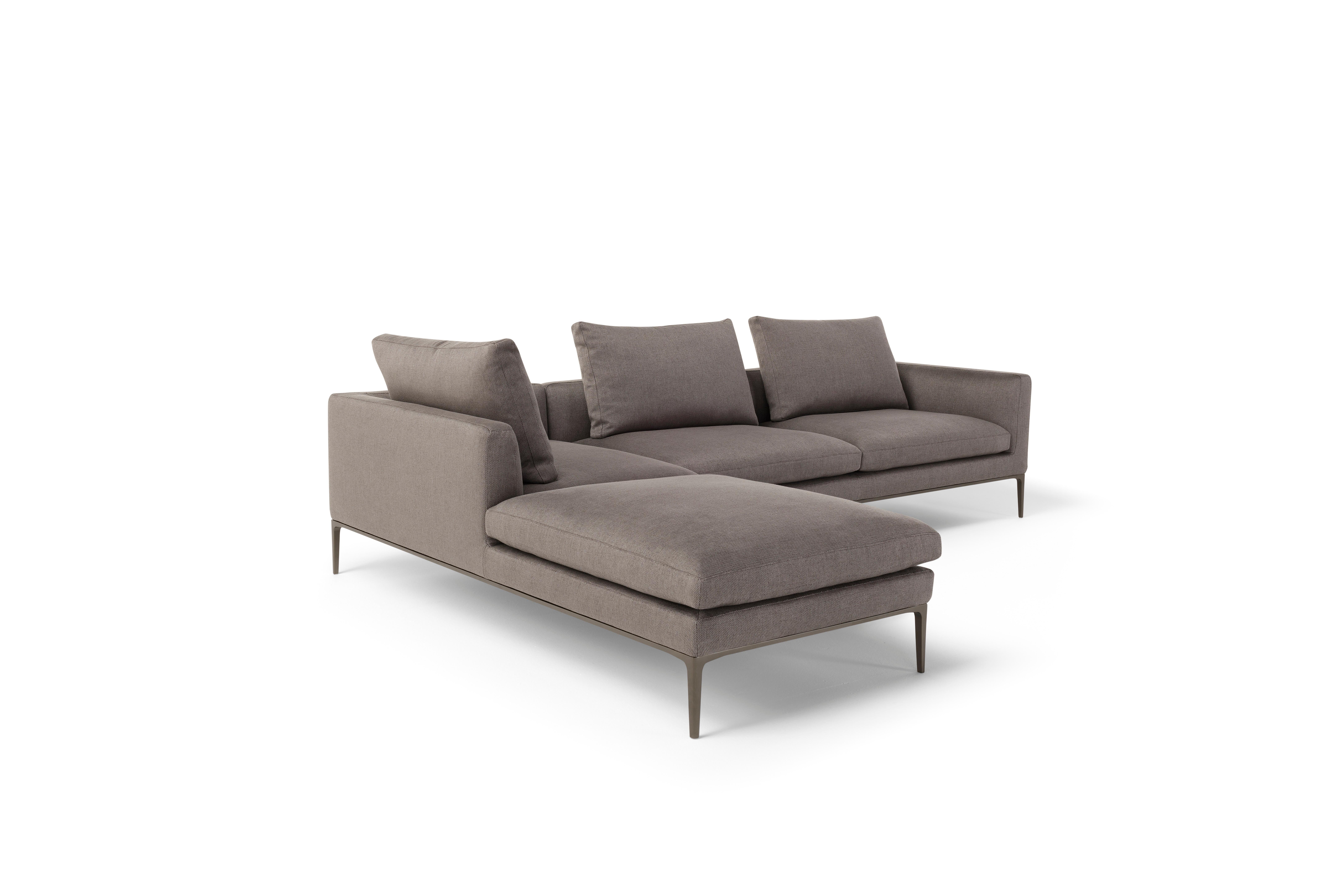 Hand-Crafted Amura 'Leonard' Chaise Lounge Sofa in Gray Fabric by Emanuel Gargano For Sale