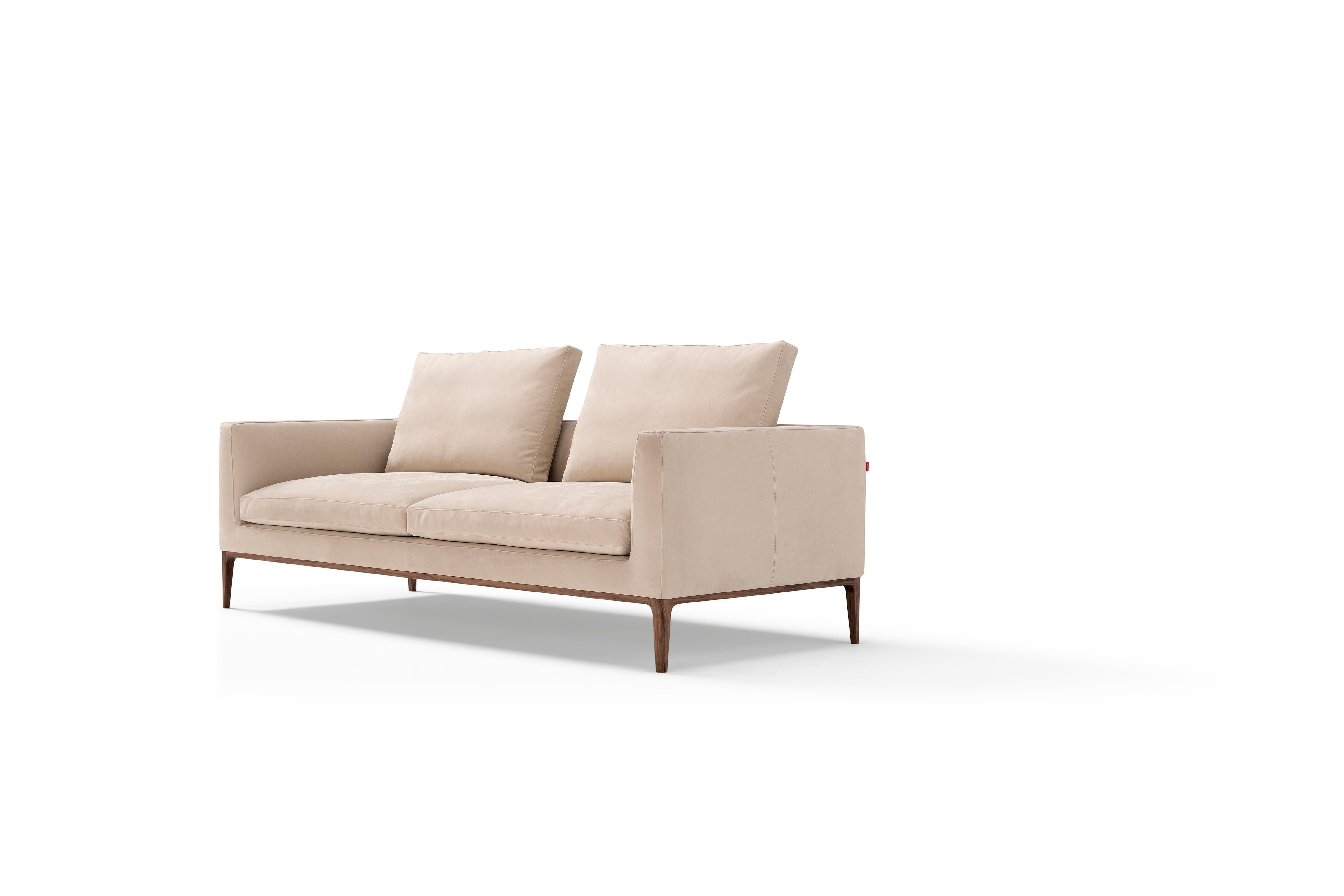 Italian Amura 'Leonard' 2-Seat Sofa in Cream Leather and Wood Legs by Emanuel Gargano For Sale