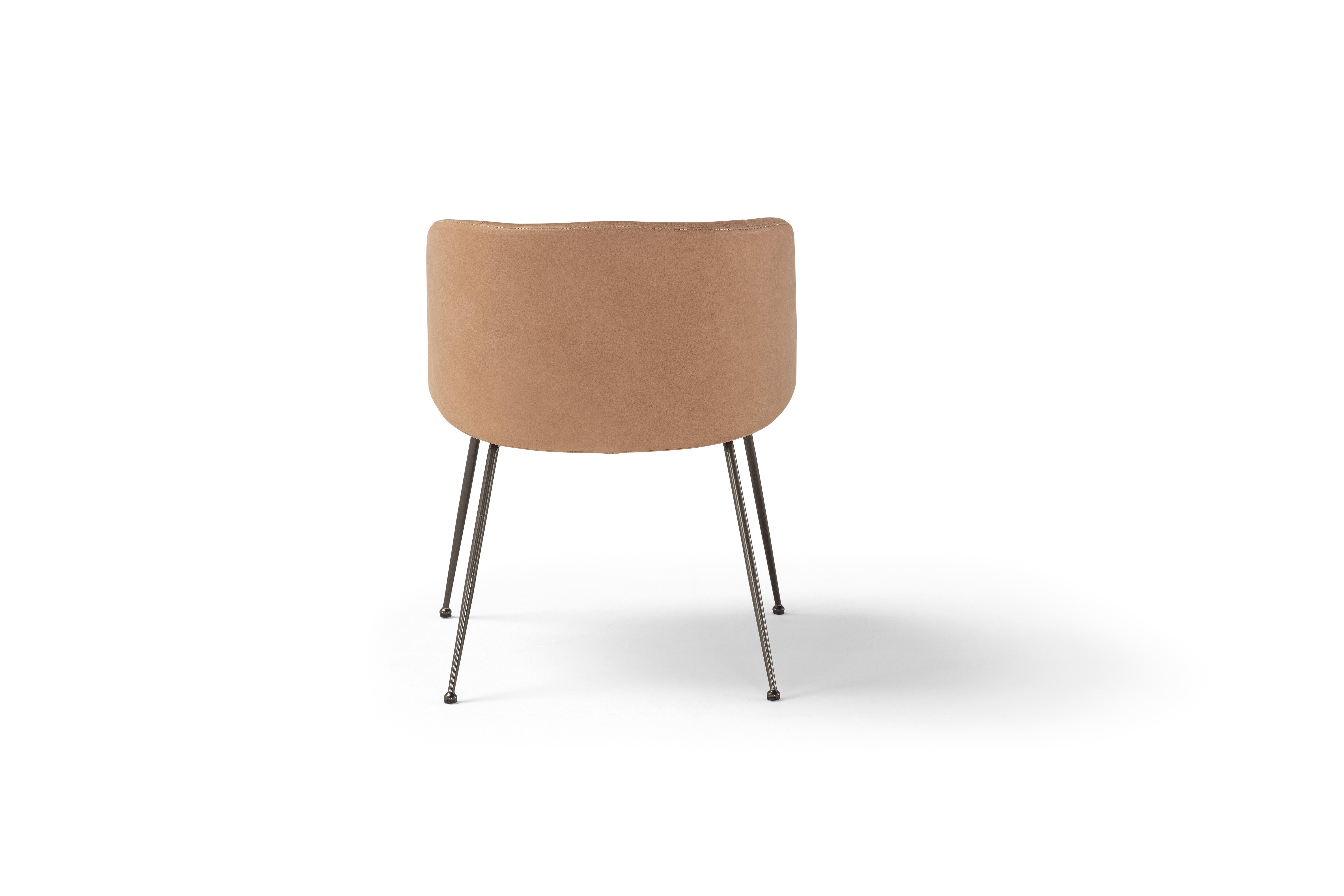 Modern Amura Monnalisa Armchair in Leather and Gunmetal Base by Amuralab For Sale