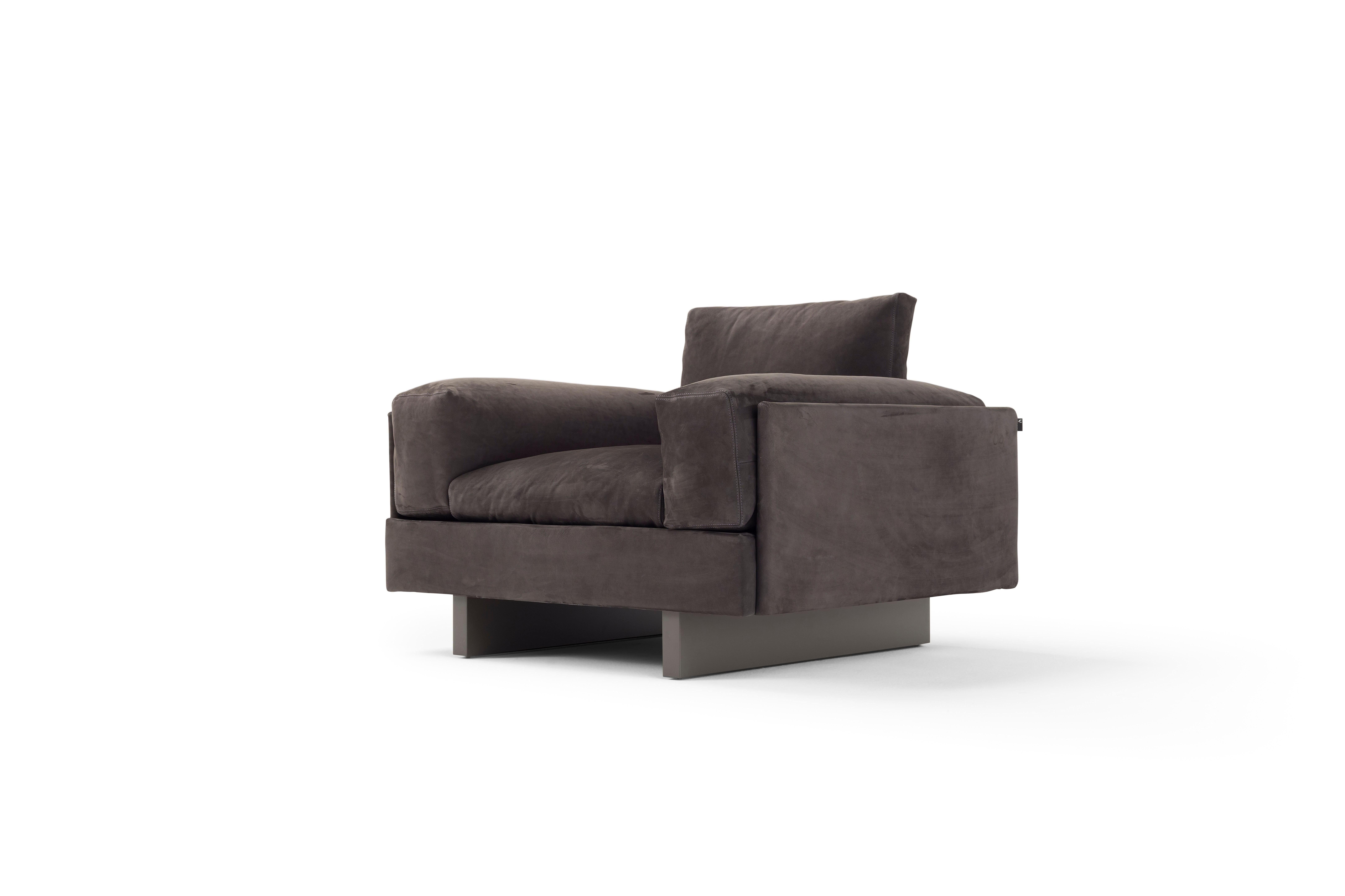 Modern Amura 'Tau' Sofa in Dark Leather by Emanuel Gargano For Sale