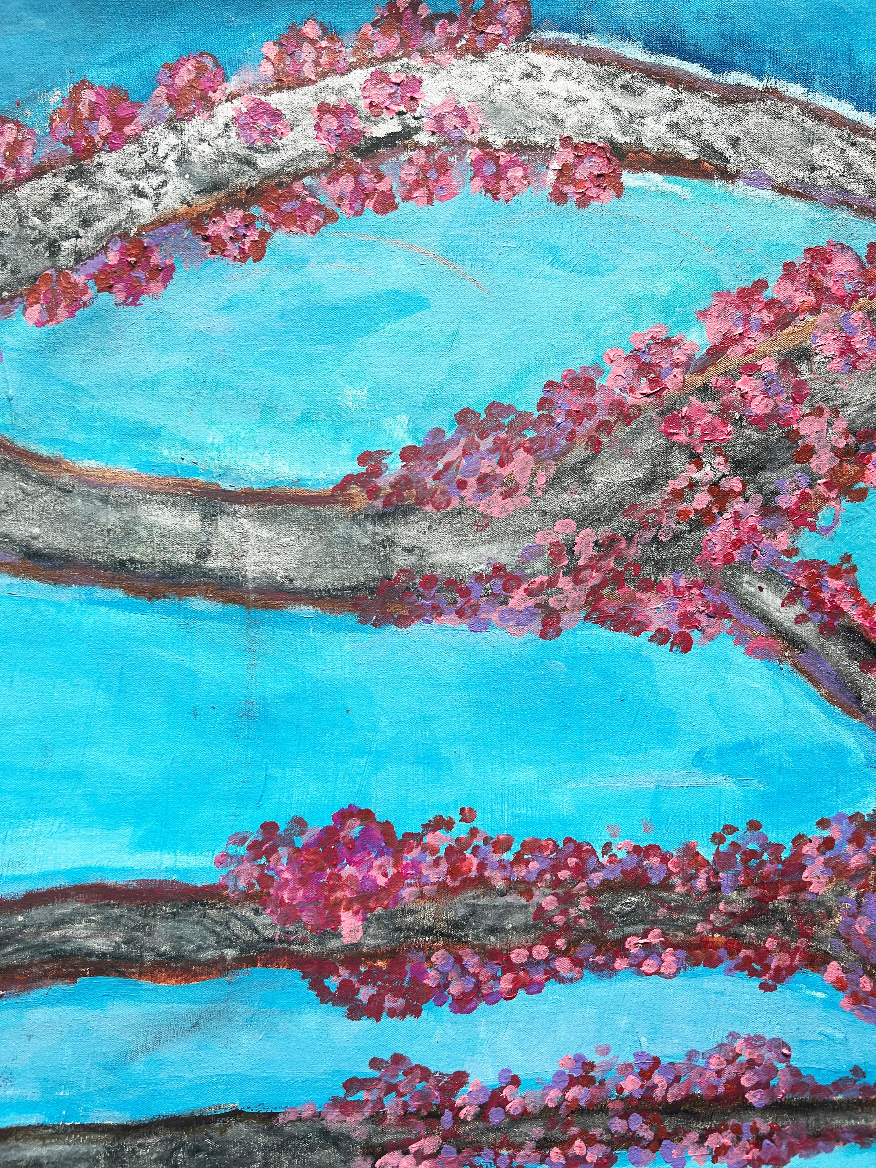 Auf diesem halb-abstrakten Gemälde von a.muse heben sich Kirschblütenzweige vor einem strahlend blauen Himmel ab, während sie sich in der Erde zu verwurzeln scheinen. Rosafarbene, rote und violette Farbtupfer stehen für die Vorfreude auf neues