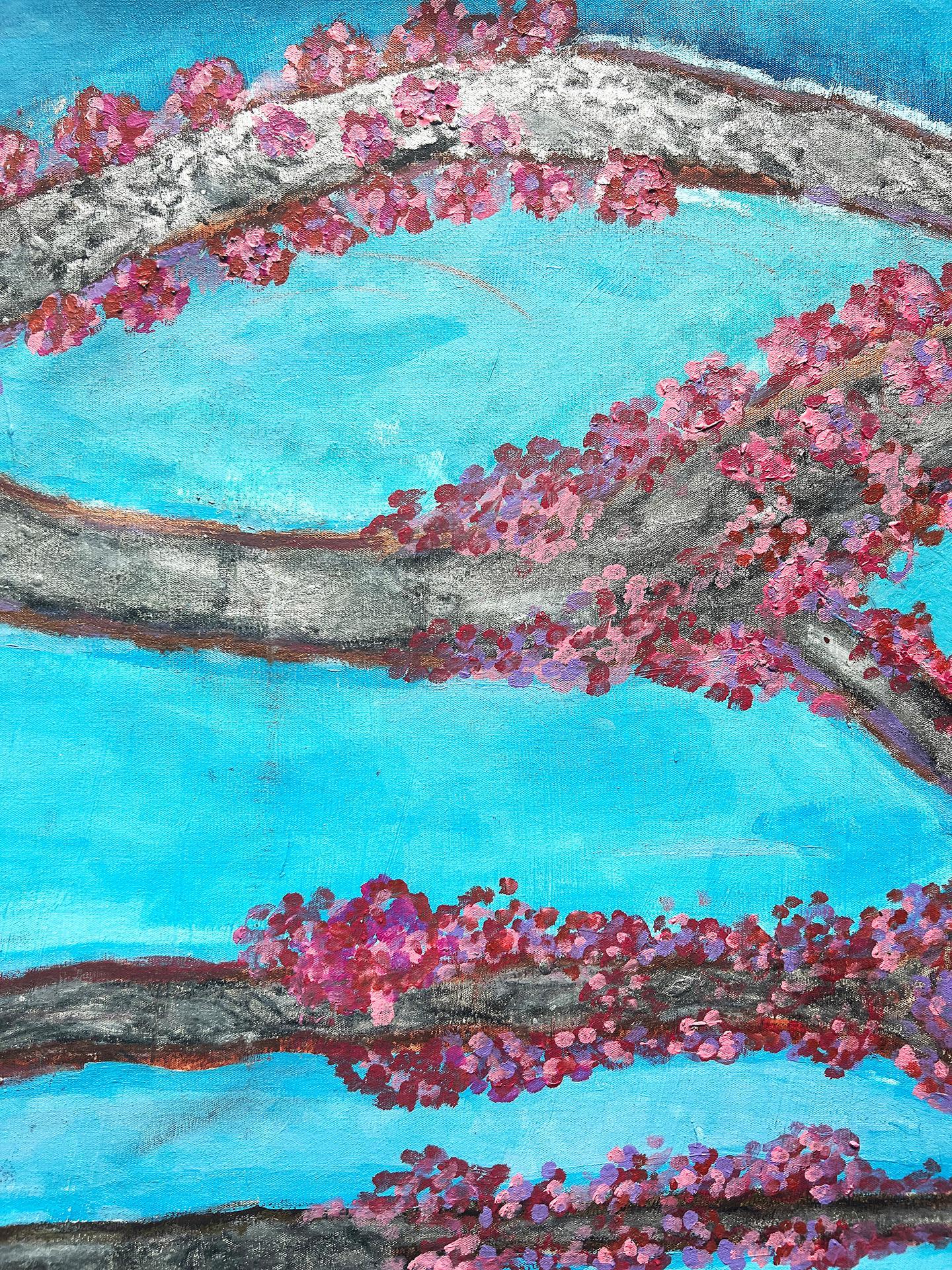 Dans cette peinture semi-abstraite d'a.muse, des branches de cerisier en fleurs se détachent sur un ciel bleu vif à New York tout en s'enracinant dans la terre. Les couleurs vives, les roses, les rouges et les violets existent dans l'attente d'une