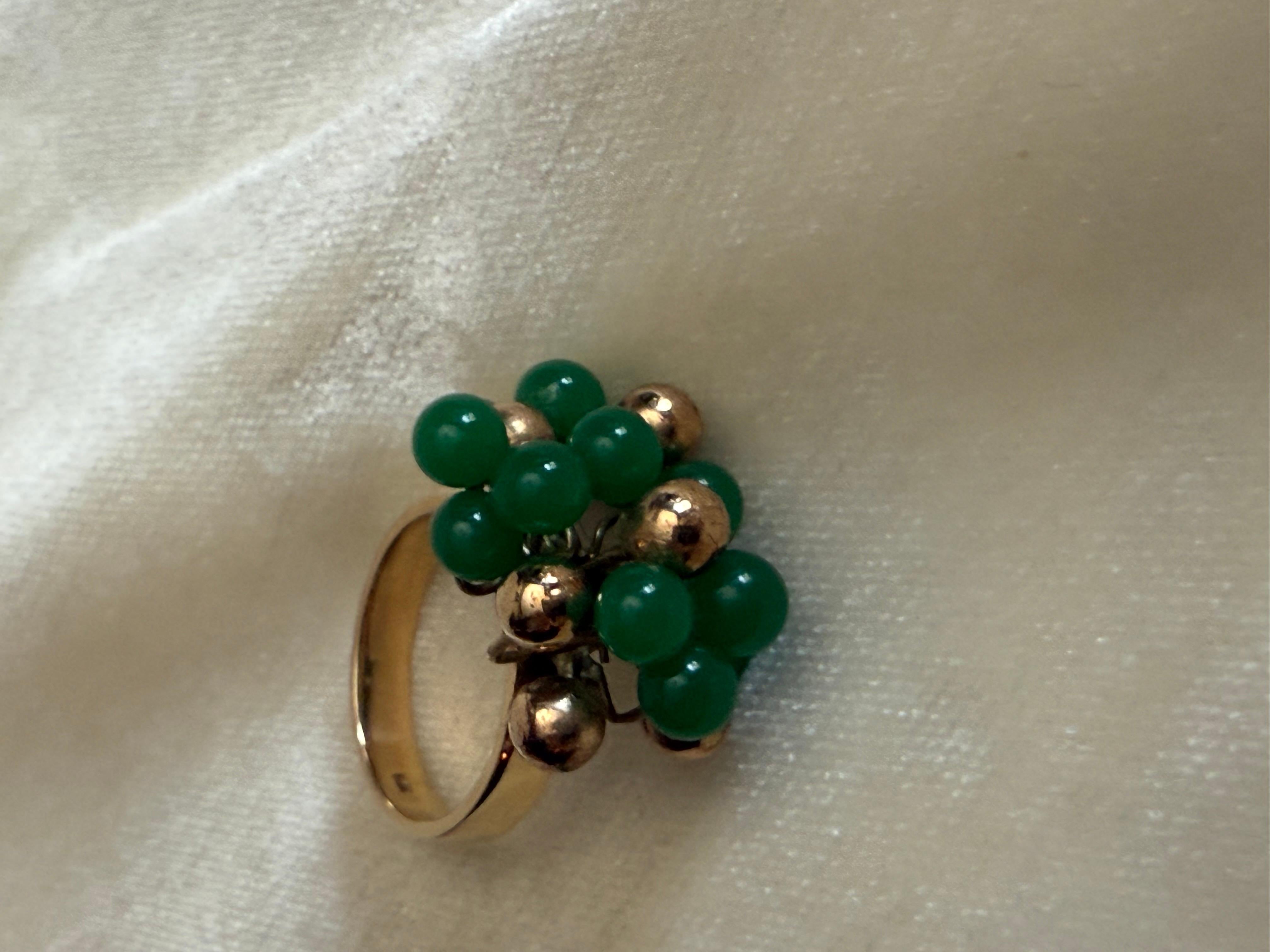 Amüsanter Ring aus Gold und Chrysopras im Zustand „Gut“ im Angebot in New Orleans, LA