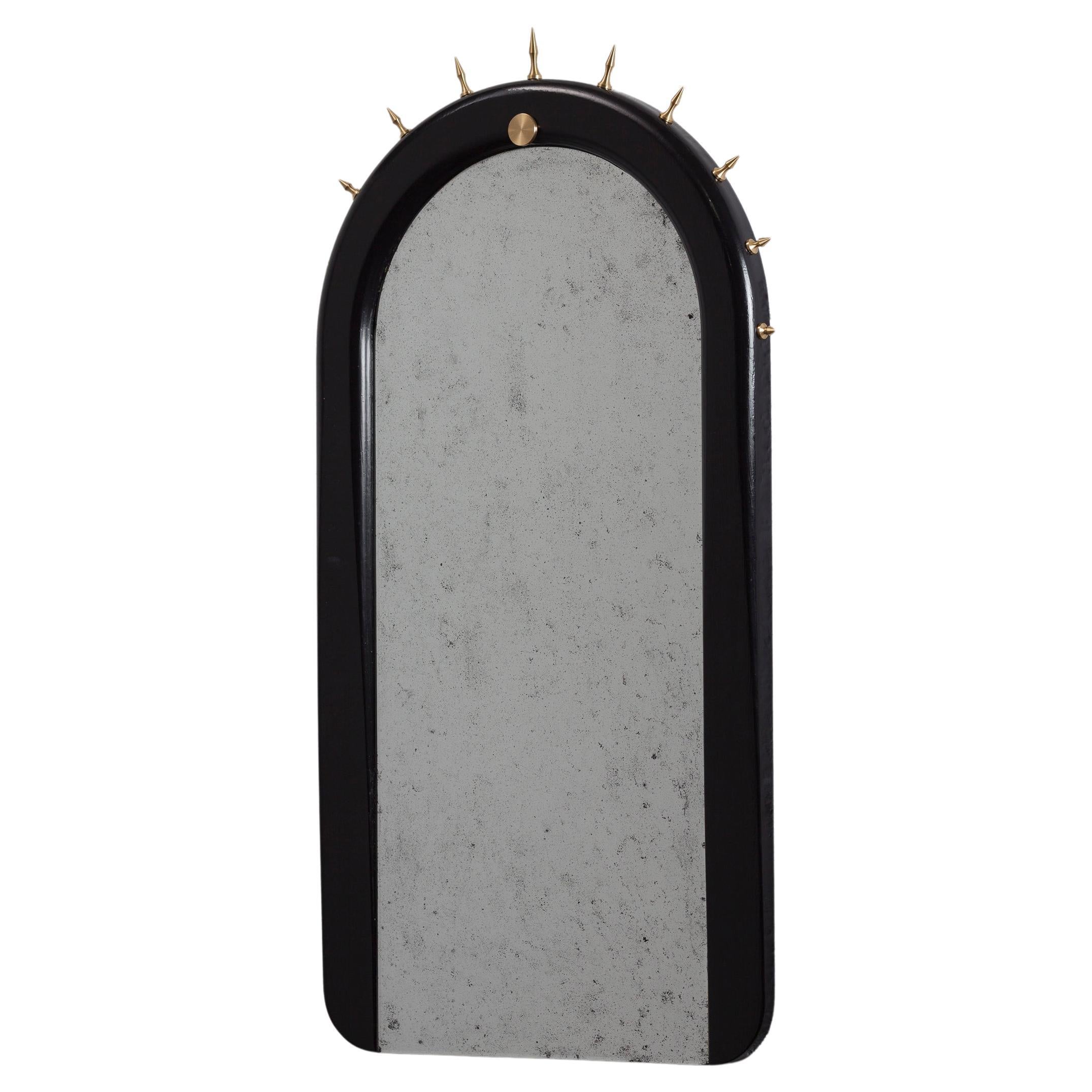 Sitiera_01 Wandspiegel aus Massivholz und Bronze von ANDEAN