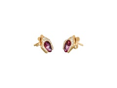 Amwaj 18 Karat Roségold Arabische Ohrstecker mit rosa Saphiren