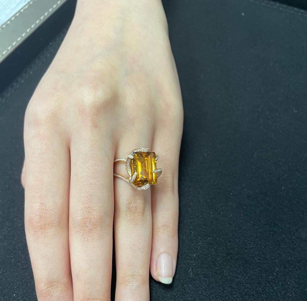 Emerald Cut Amwaj 18 Karat Rose Gold Ring with Citrine and Diamonds For Sale