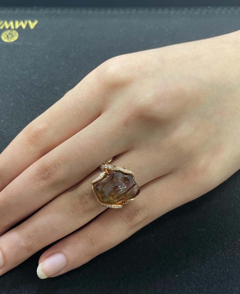 Round Cut Amwaj 18 Karat Rose Gold Ring with Sapphire and Diamonds For Sale