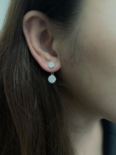 Amwaj 18 Karat White Gold Earring with Diamonds
