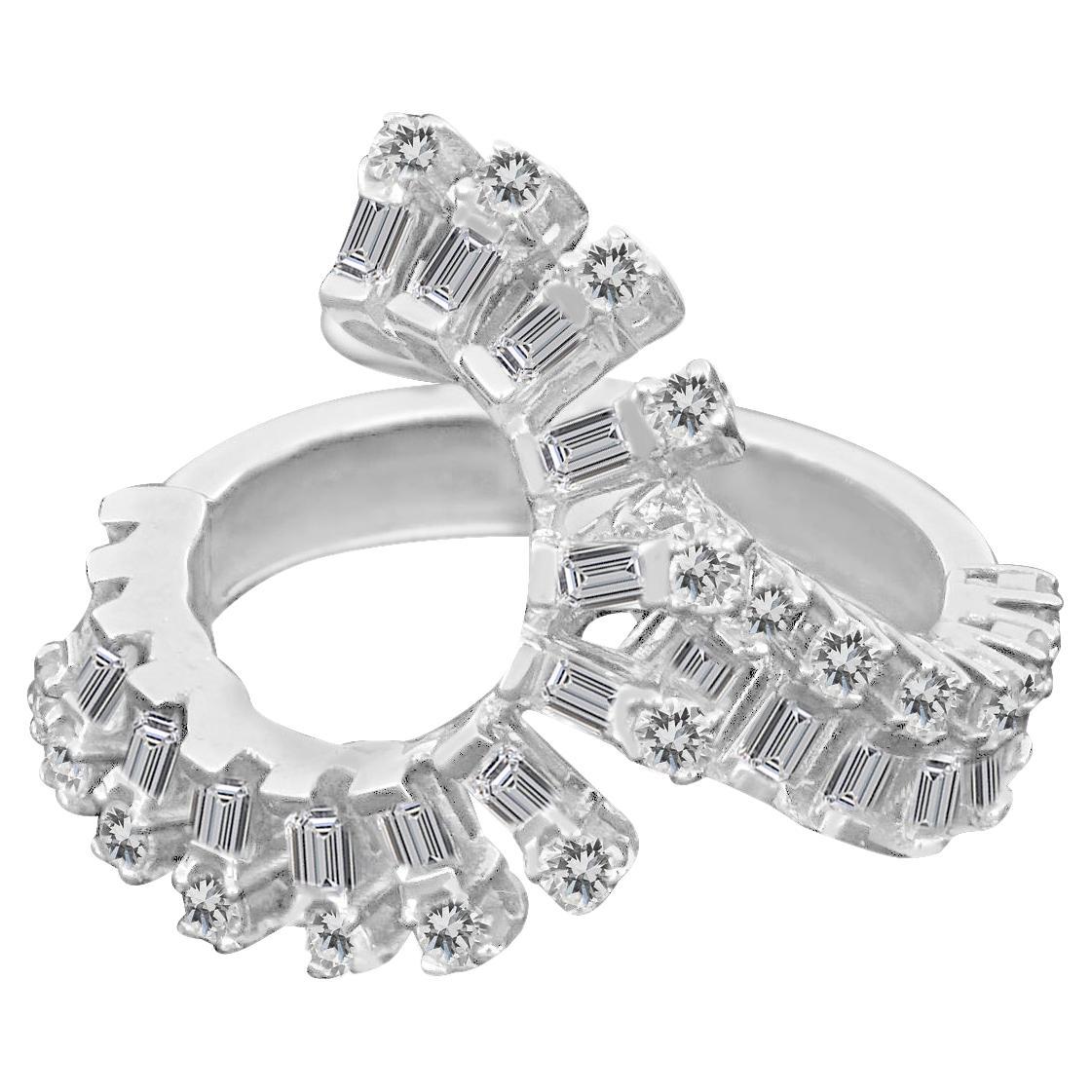 Amwaj 18 Karat White Gold Ring. Eclipse with Baguette and Round Cut Diamonds
