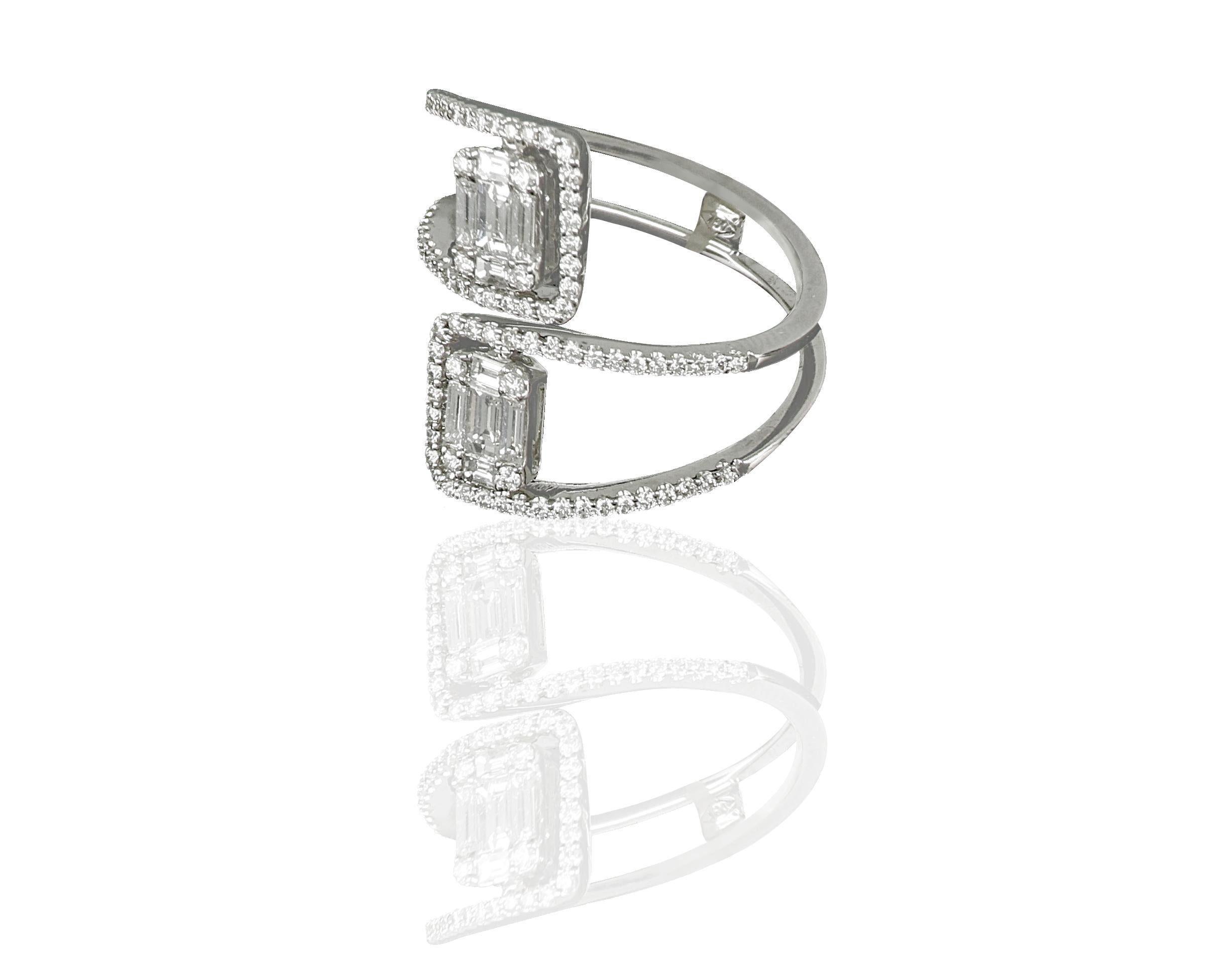 Amwaj 18 Karat Weißgold Ring mit Multi-Cut-Diamanten (Art déco) im Angebot