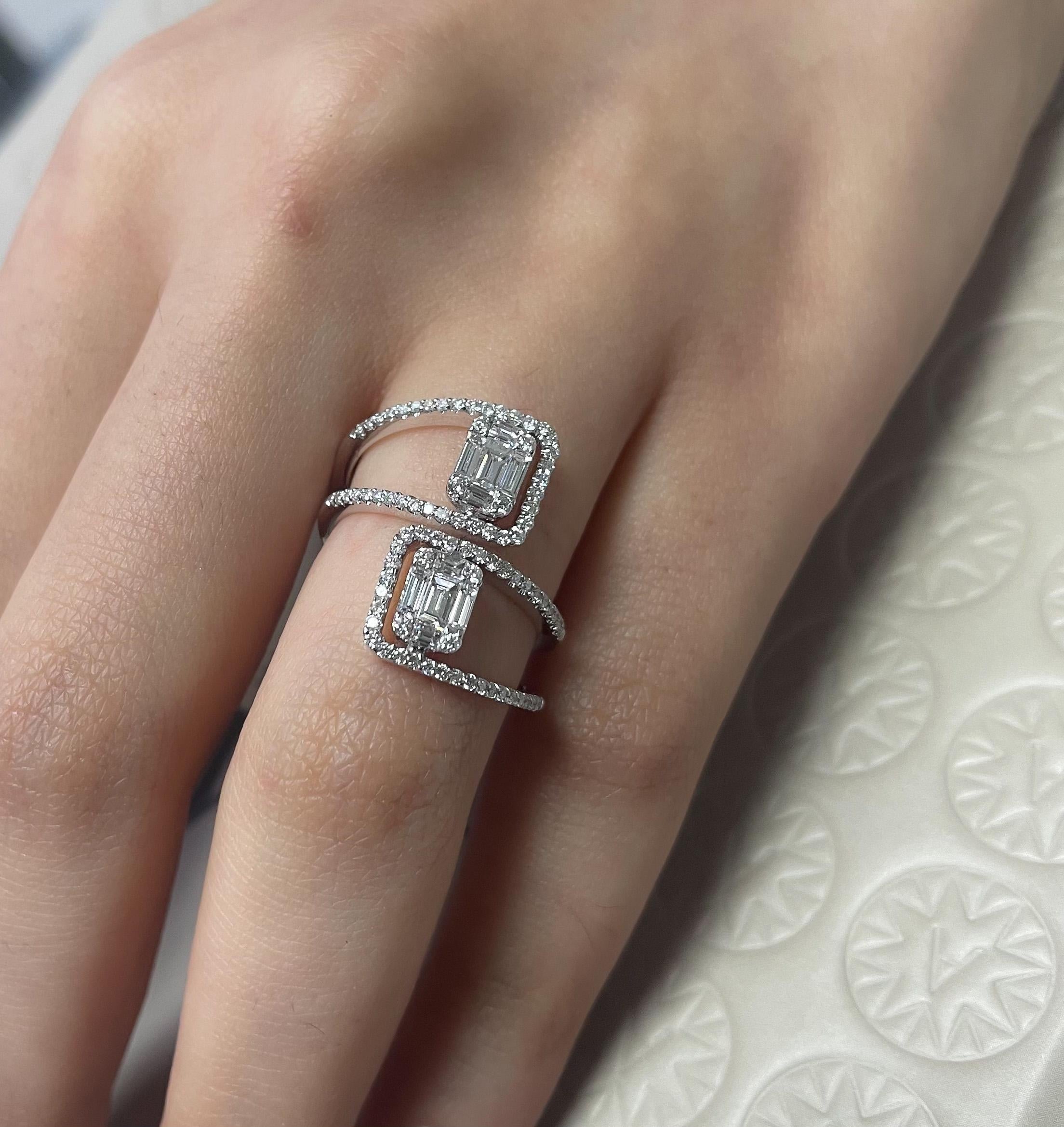 Art Deco Amwaj 18 Karat White Gold Ring with Multi-Cut Diamonds For Sale