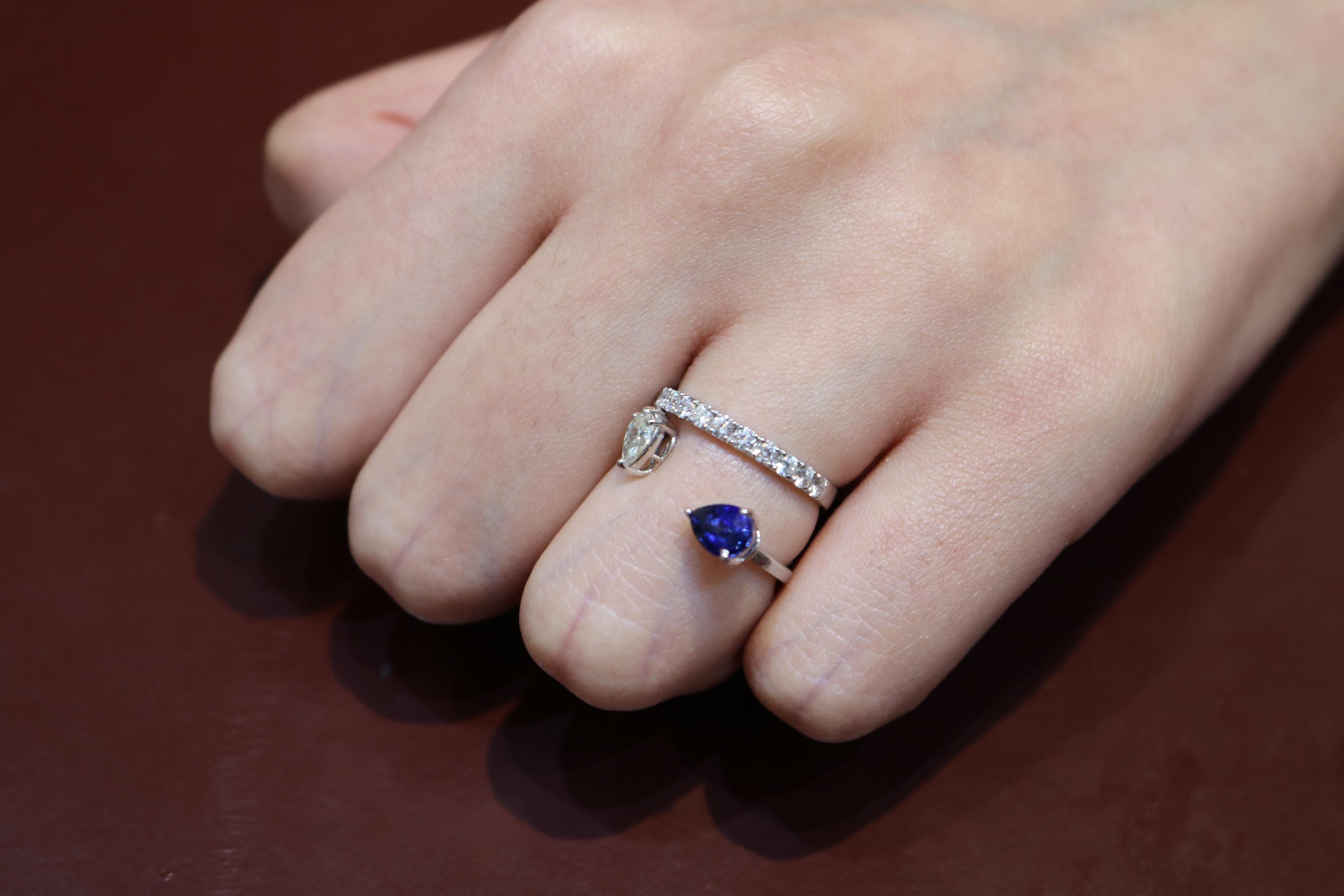 Amwaj 18 Karat White Gold Ring with Pear Cut Sapphire and Multi-Cut Diamonds In New Condition For Sale In Abu Dhabi, Abu Dhabi