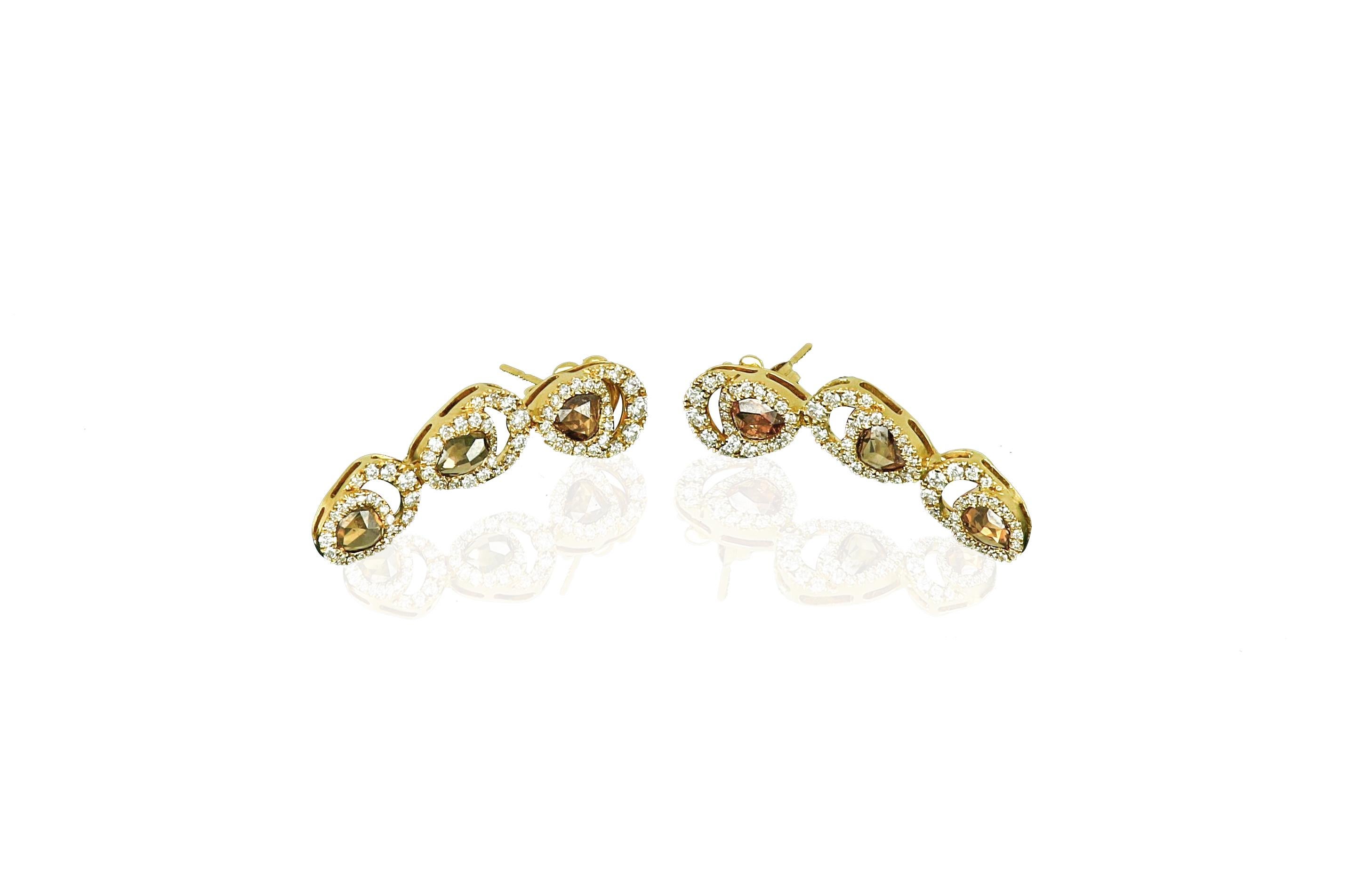 Amwaj 18 Karat Gelbgold Palmen-Ohrringe mit braunem Diamant (Art déco)