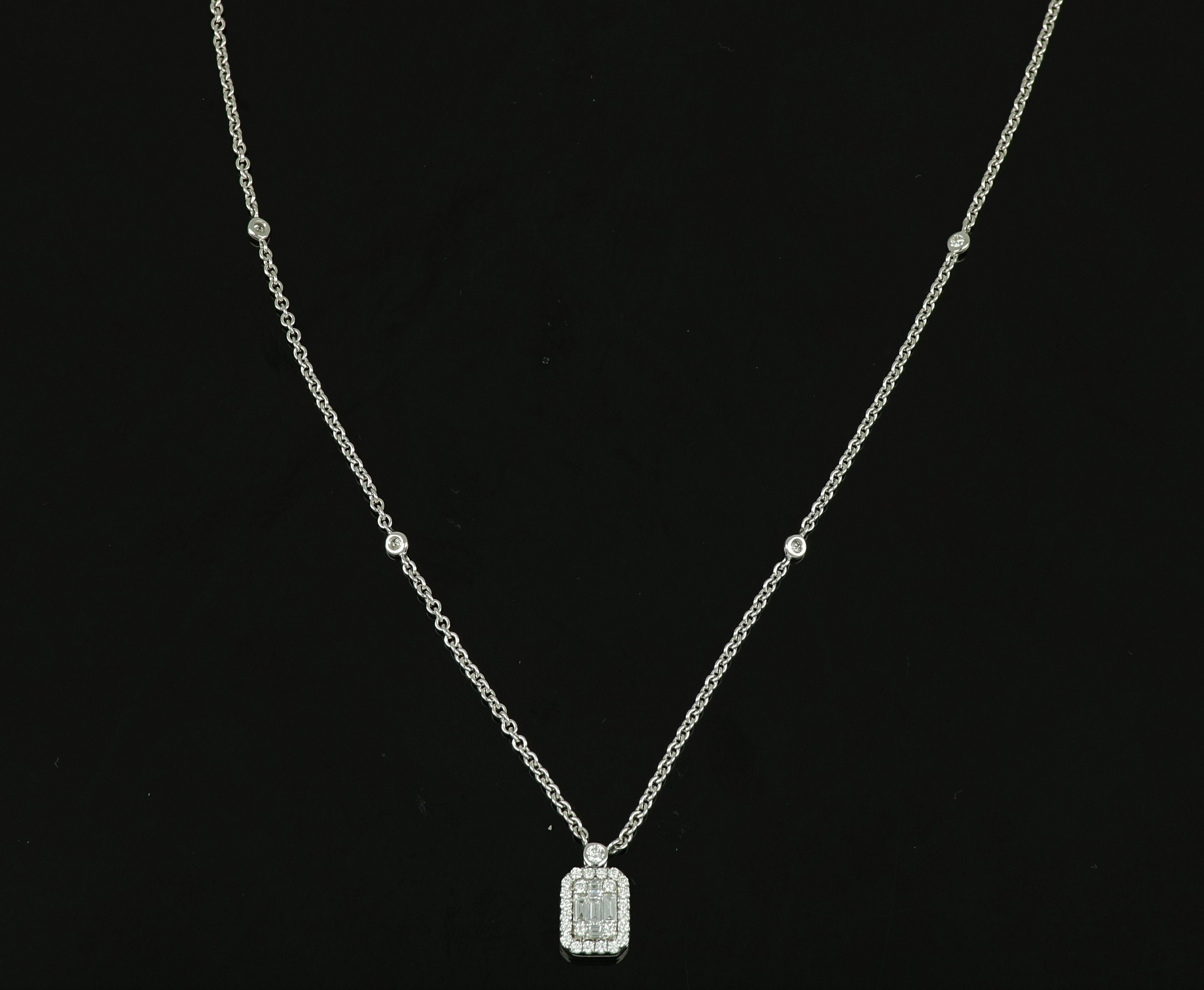 Romantic Amwaj Jewellery 18 Karat White Gold Pendant with Emerald Diamond For Sale
